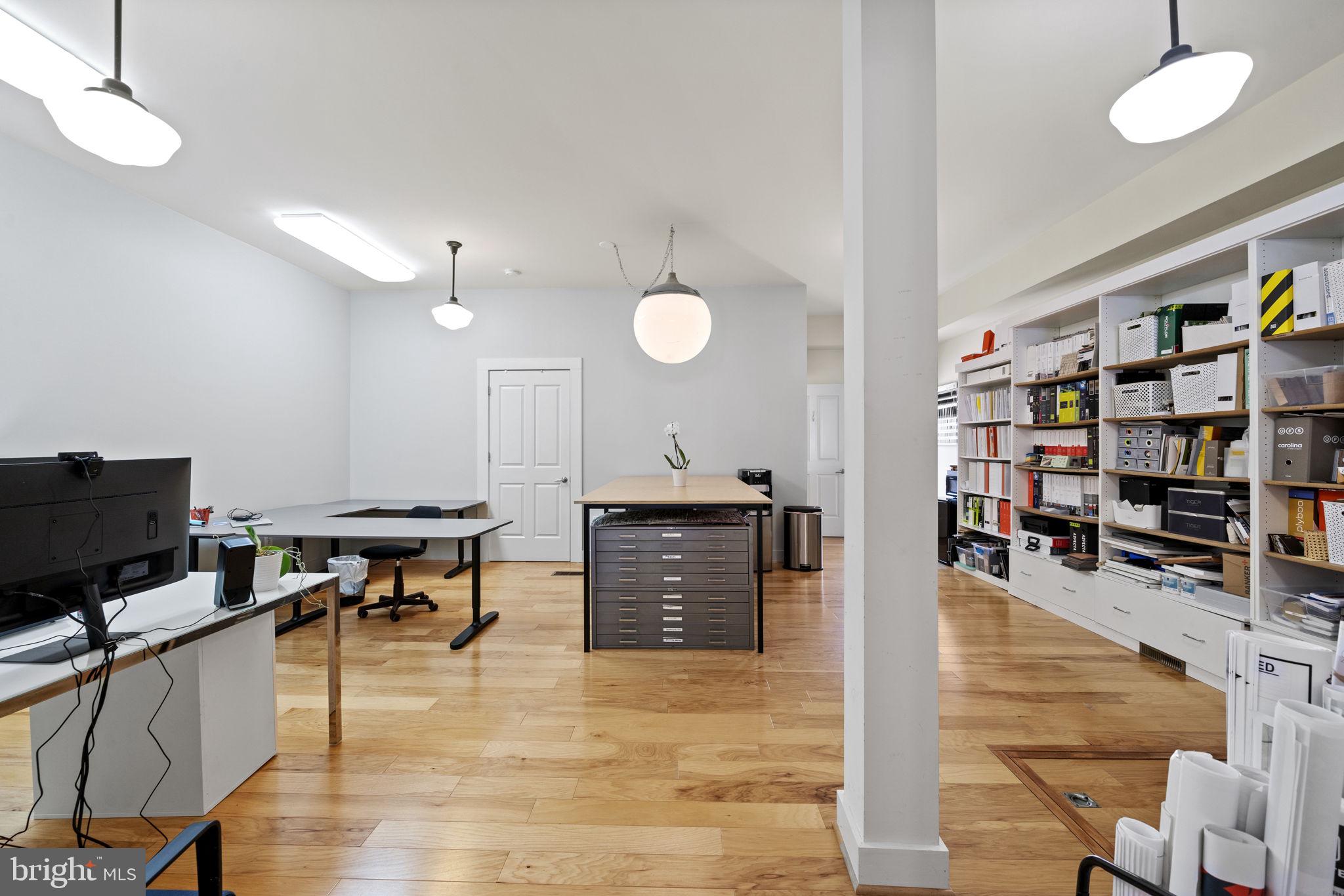 HISTORIC  DOWNTOWN FREDERICKSBURG - Residential