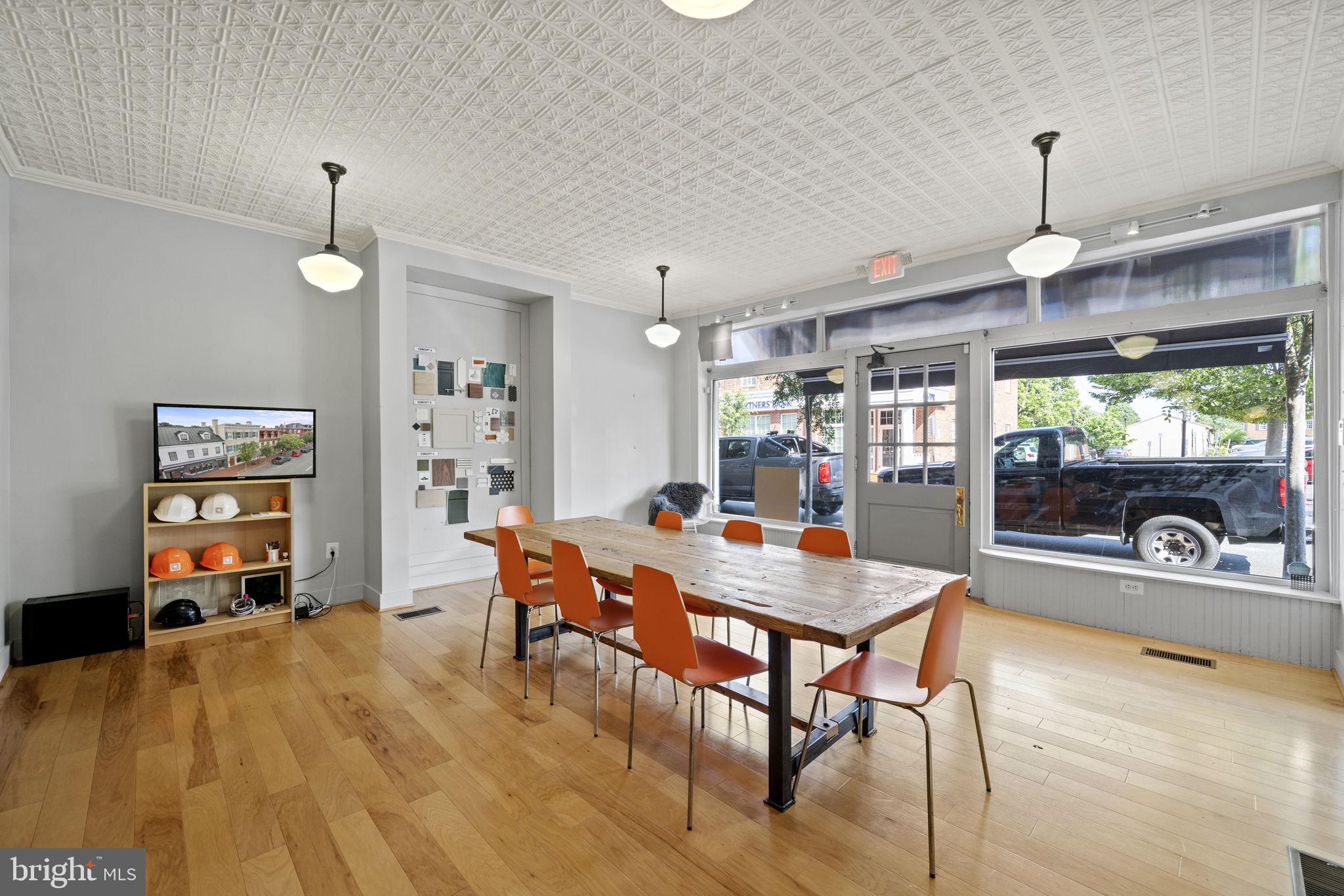 HISTORIC  DOWNTOWN FREDERICKSBURG - Residential