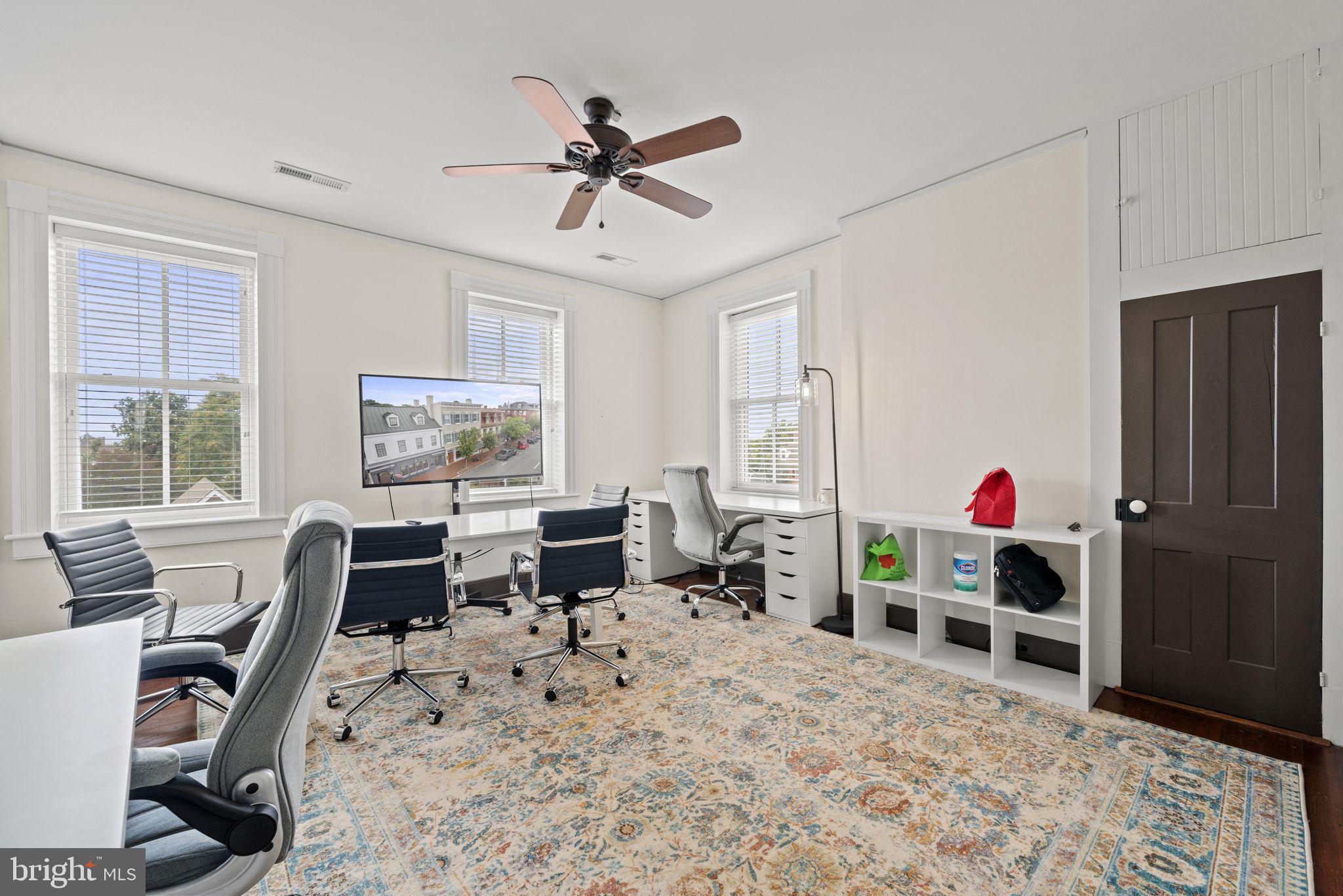 HISTORIC  DOWNTOWN FREDERICKSBURG - Residential