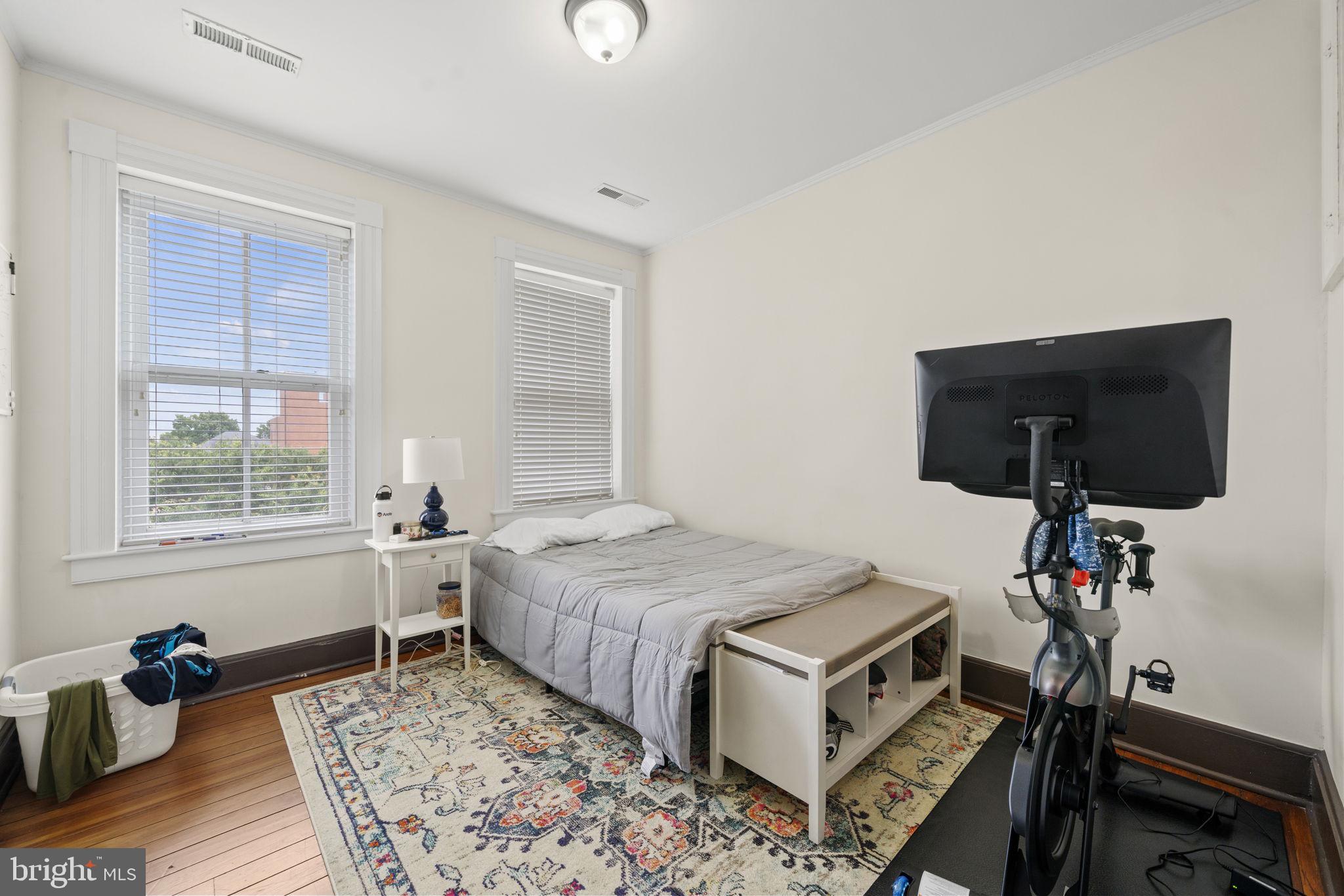 HISTORIC  DOWNTOWN FREDERICKSBURG - Residential