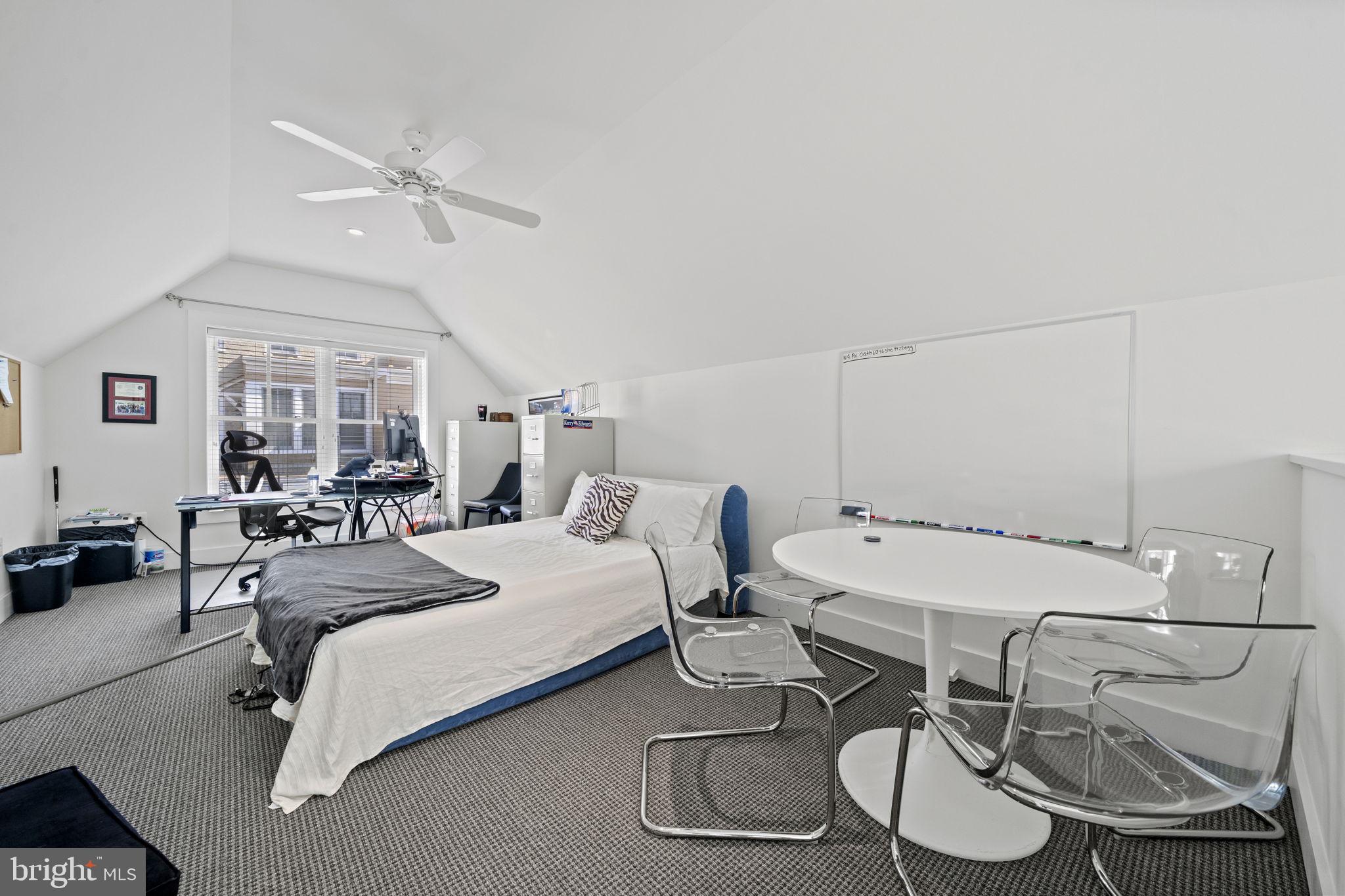 HISTORIC  DOWNTOWN FREDERICKSBURG - Residential