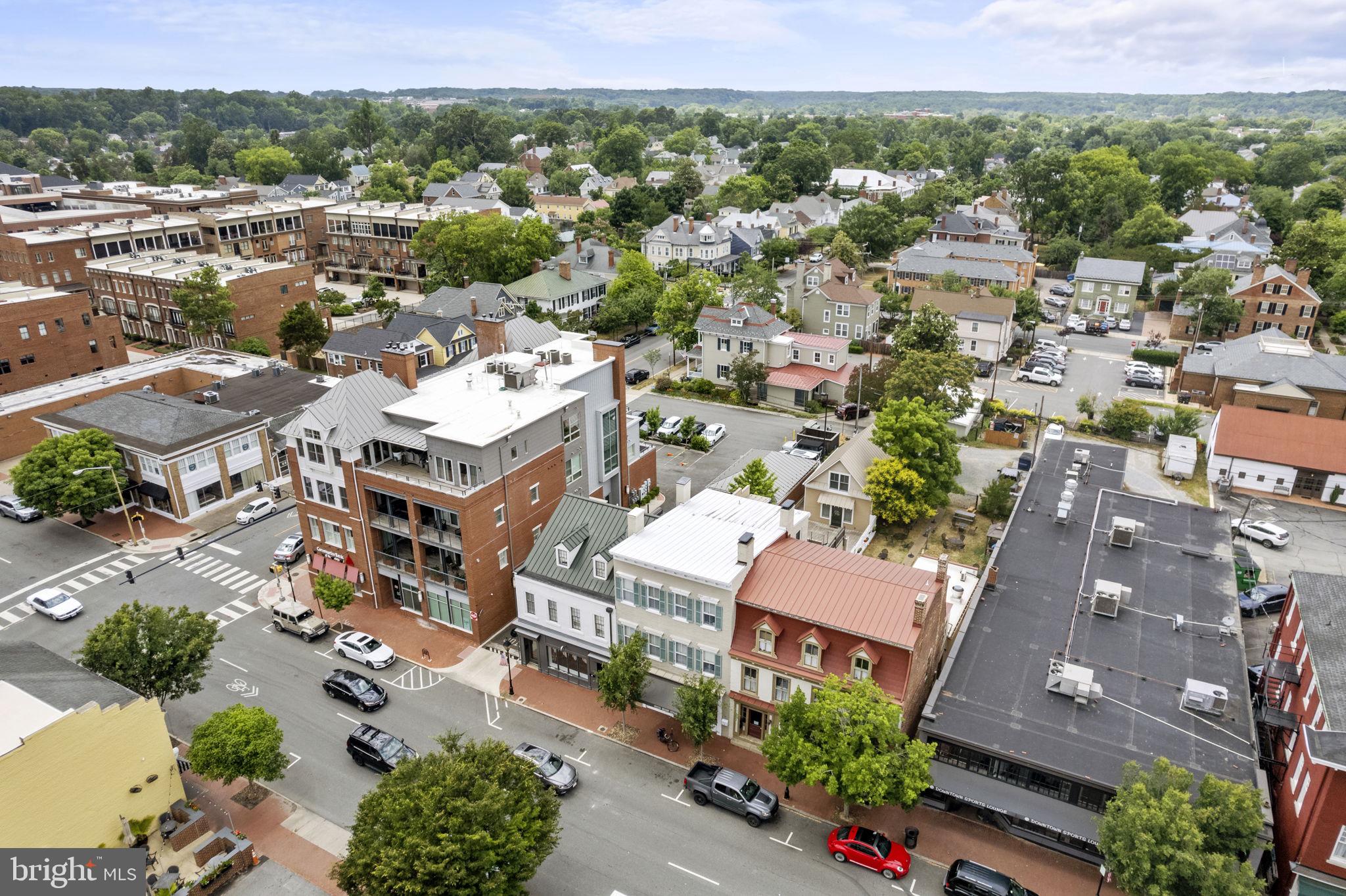 HISTORIC  DOWNTOWN FREDERICKSBURG - Residential