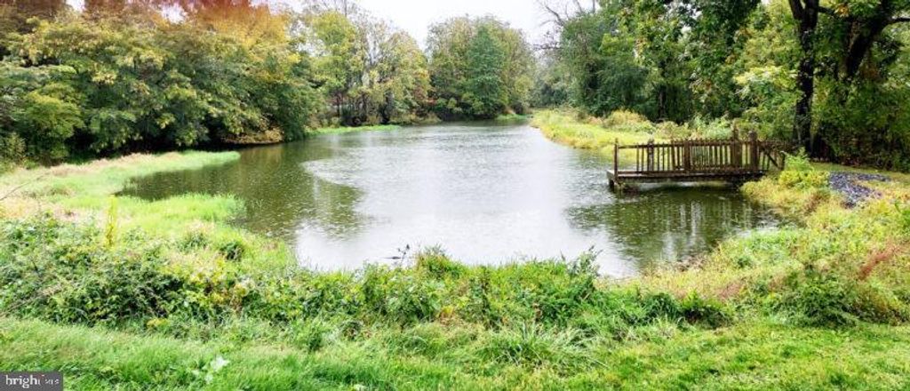 Photo of 1700 N TEXTER MOUNTAIN RD, REINHOLDS, PA 17569 (MLS # PALA2032476)