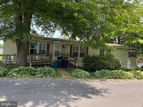 Mobile Home For Sale - 109 Azalea Circle<br/> Chester County, HONEY BROOK, PA 19344