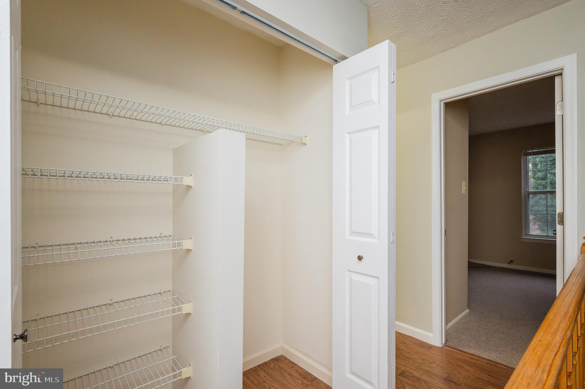 WHITE OAK - Residential