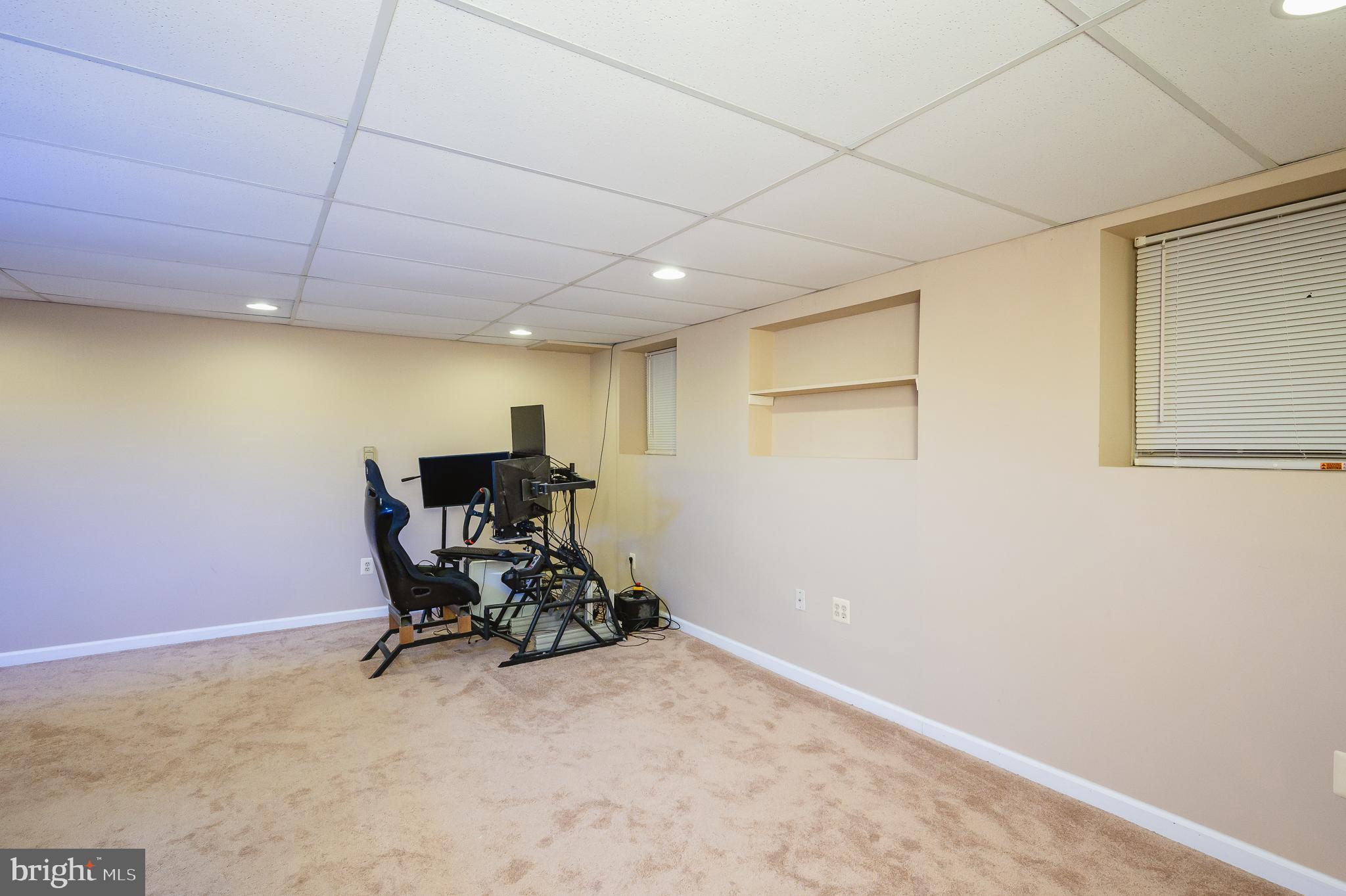 WHITE OAK - Residential