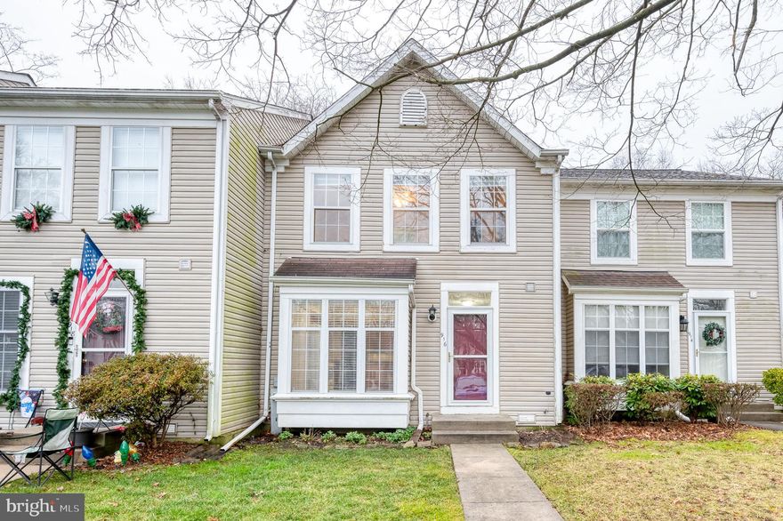 GREAT LOCATION & WOODED BACKYARD.  3 BEDROOM 1.5 BATH TOWNHOME IN WHITE OAK! Boasts wood LVP  floors in Living Room  and Dining Room with a cozy fireplace.    Large open  Kitchen with ample counter space was updated in 2016.  Full finished basement with a bathroom rough in - perfect spot to entertain. Solid exterior deck is a great space to grill out and relax and enjoy the wooded view!