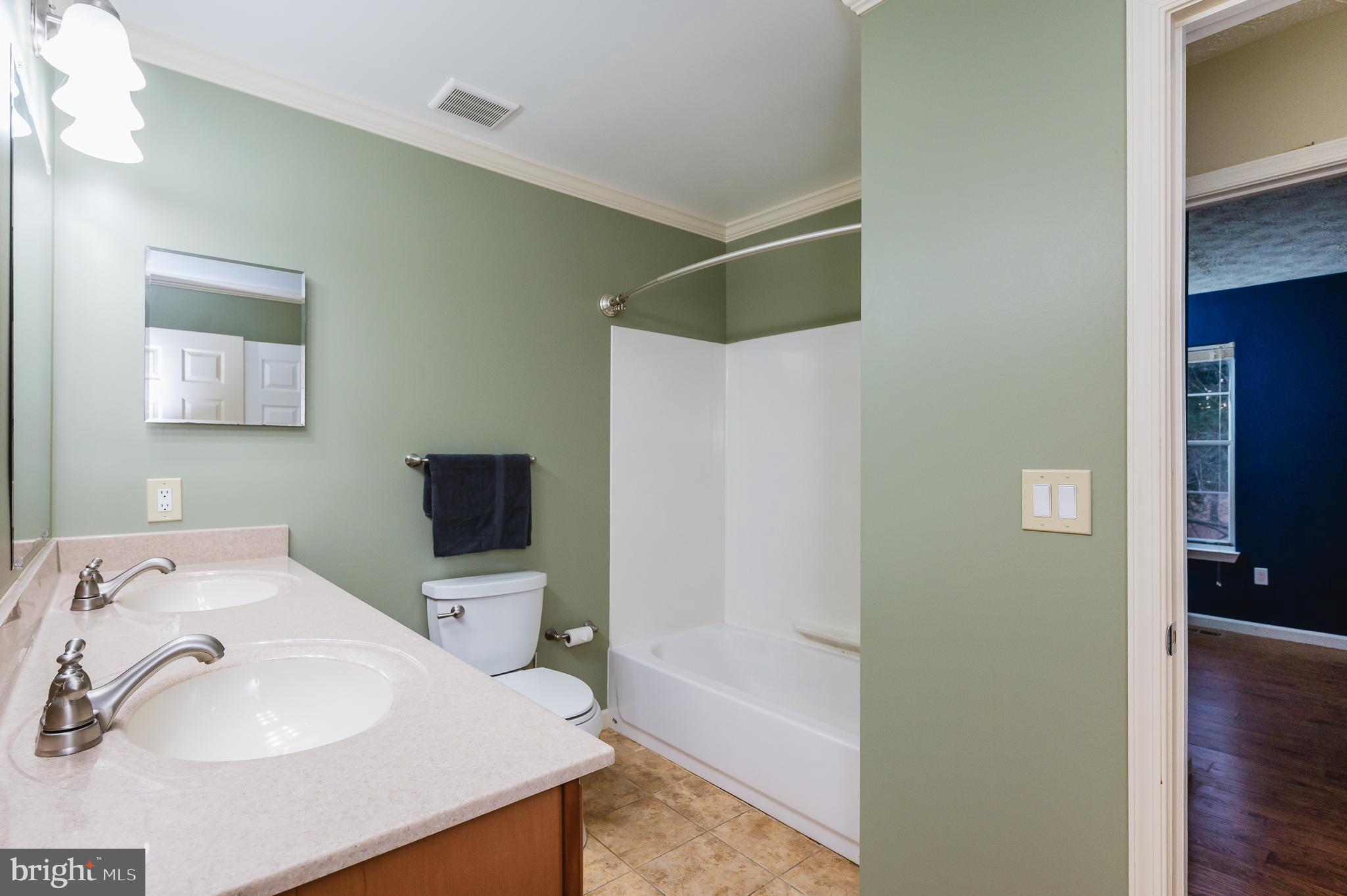 WHITE OAK - Residential