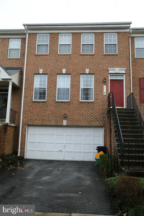 Townhouse For Rent - 114 Longpoint Way<br/> GAITHERSBURG, MD 20878
