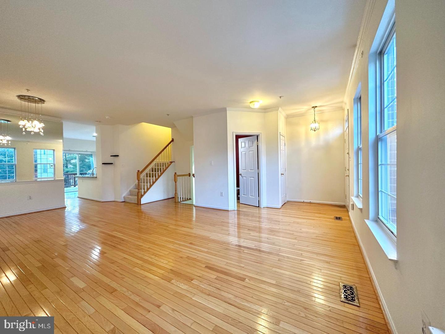 114 LONGPOINT WAY