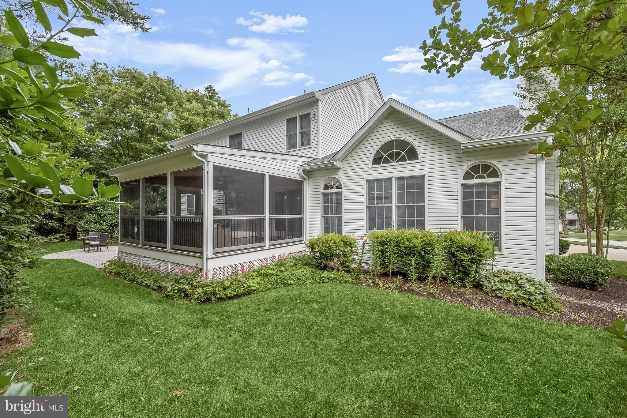 VILLAGE OF RIVER HILL - Residential