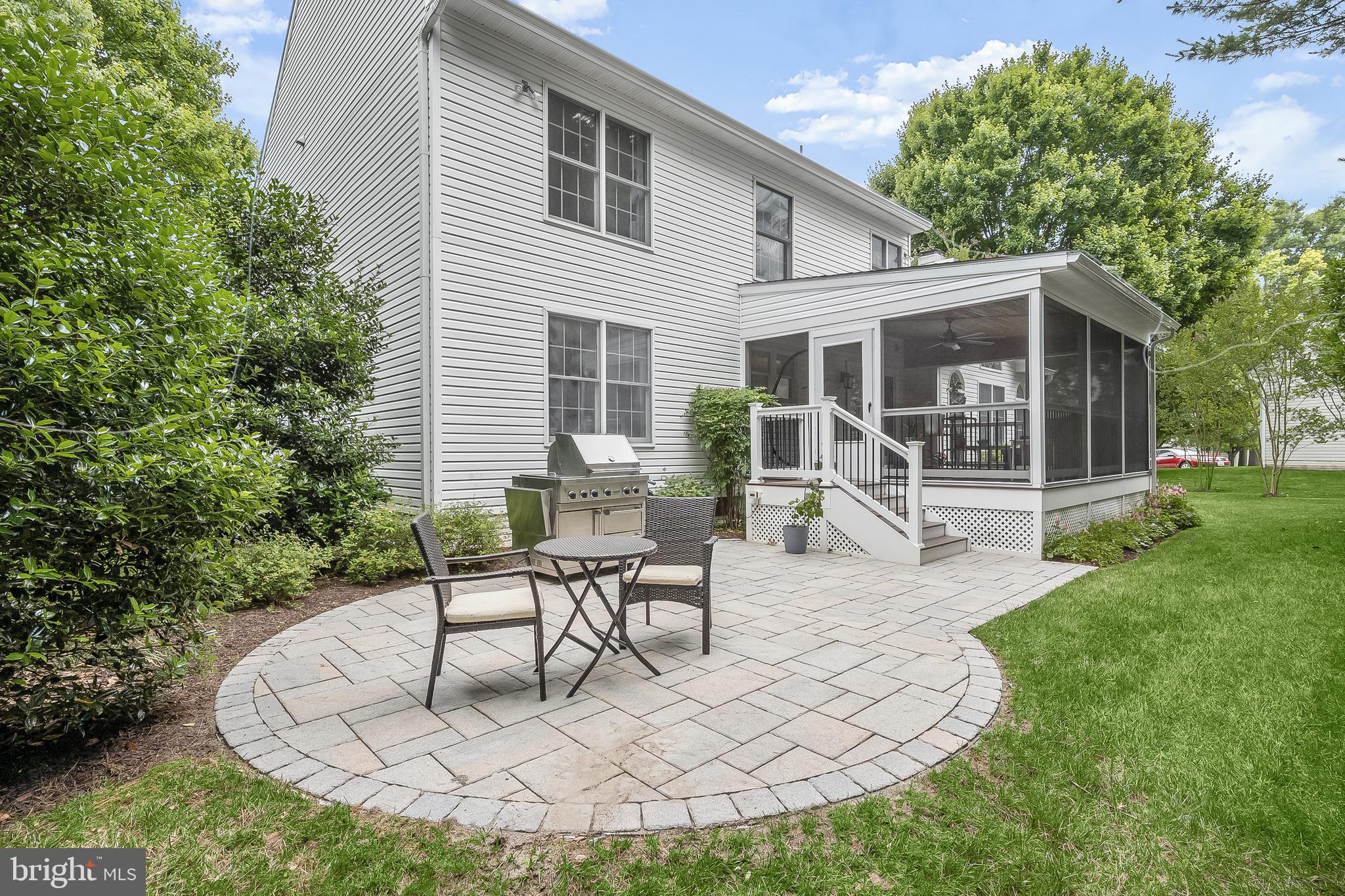 VILLAGE OF RIVER HILL - Residential