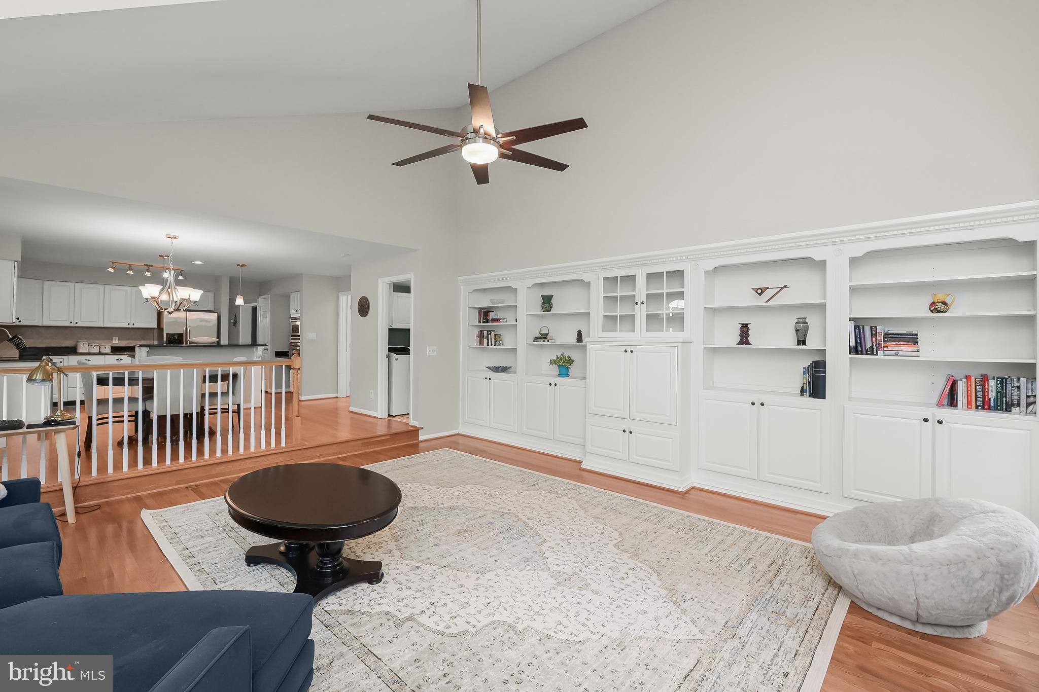 VILLAGE OF RIVER HILL - Residential