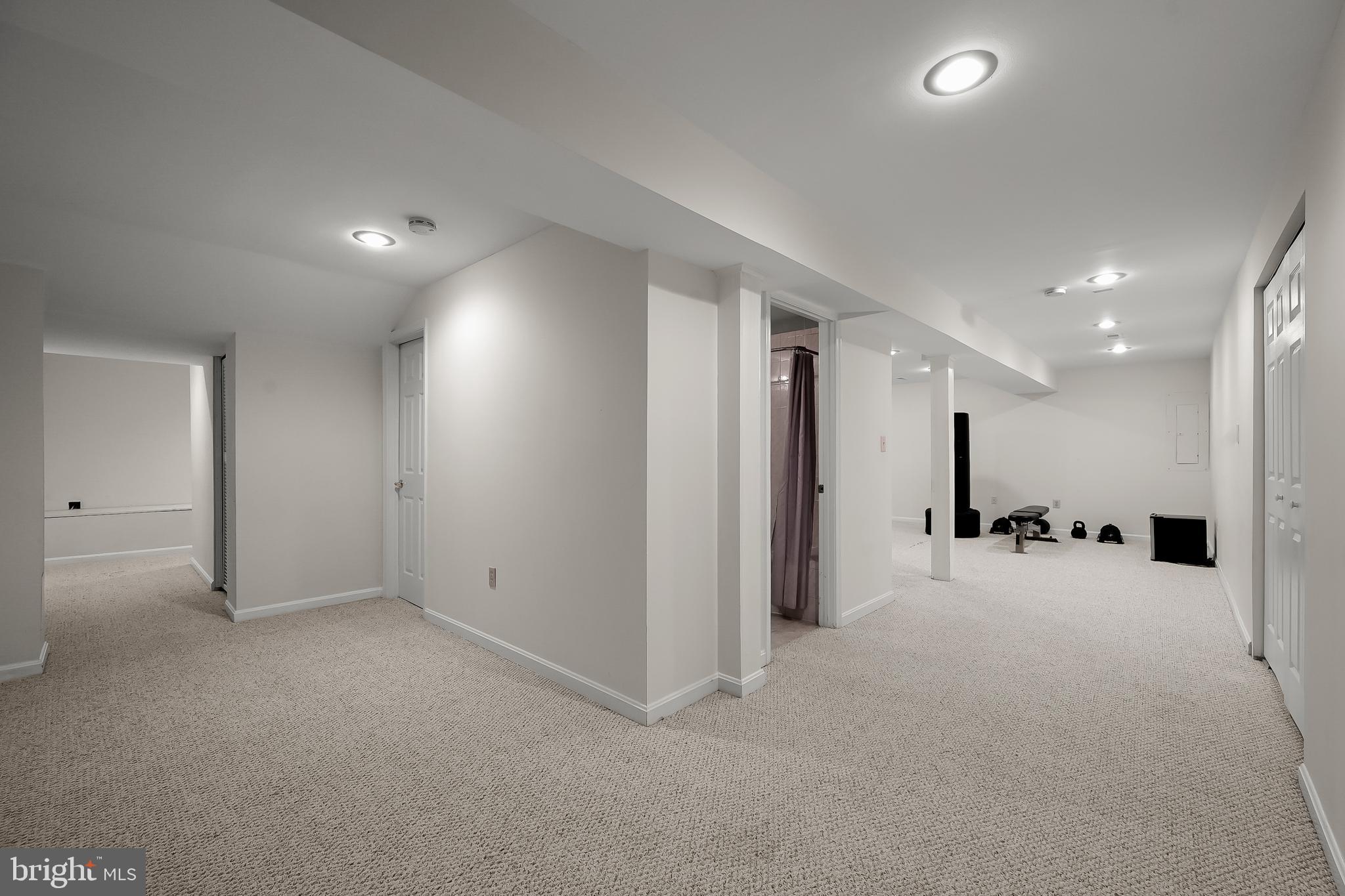 VILLAGE OF RIVER HILL - Residential