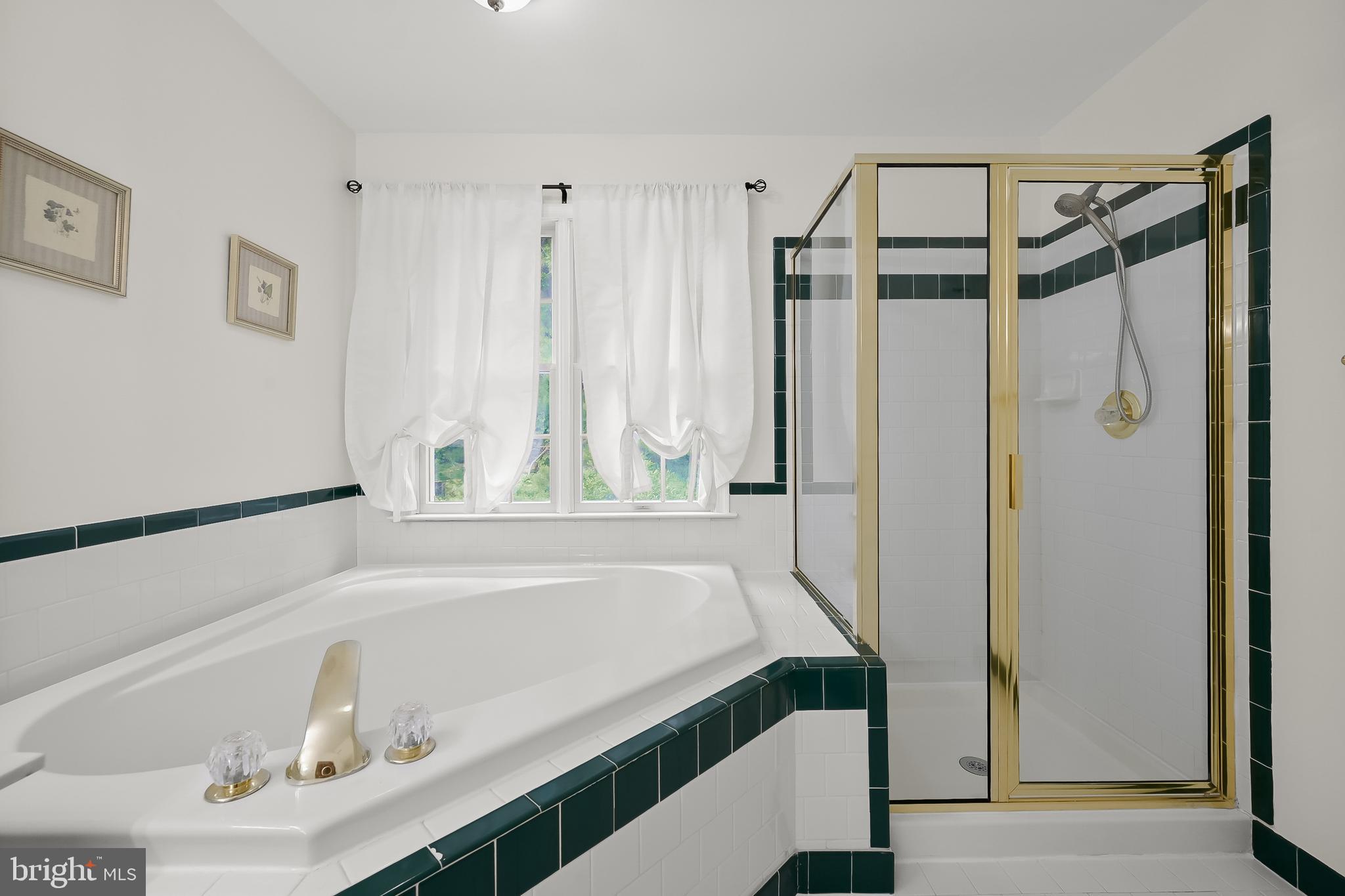 VILLAGE OF RIVER HILL - Residential