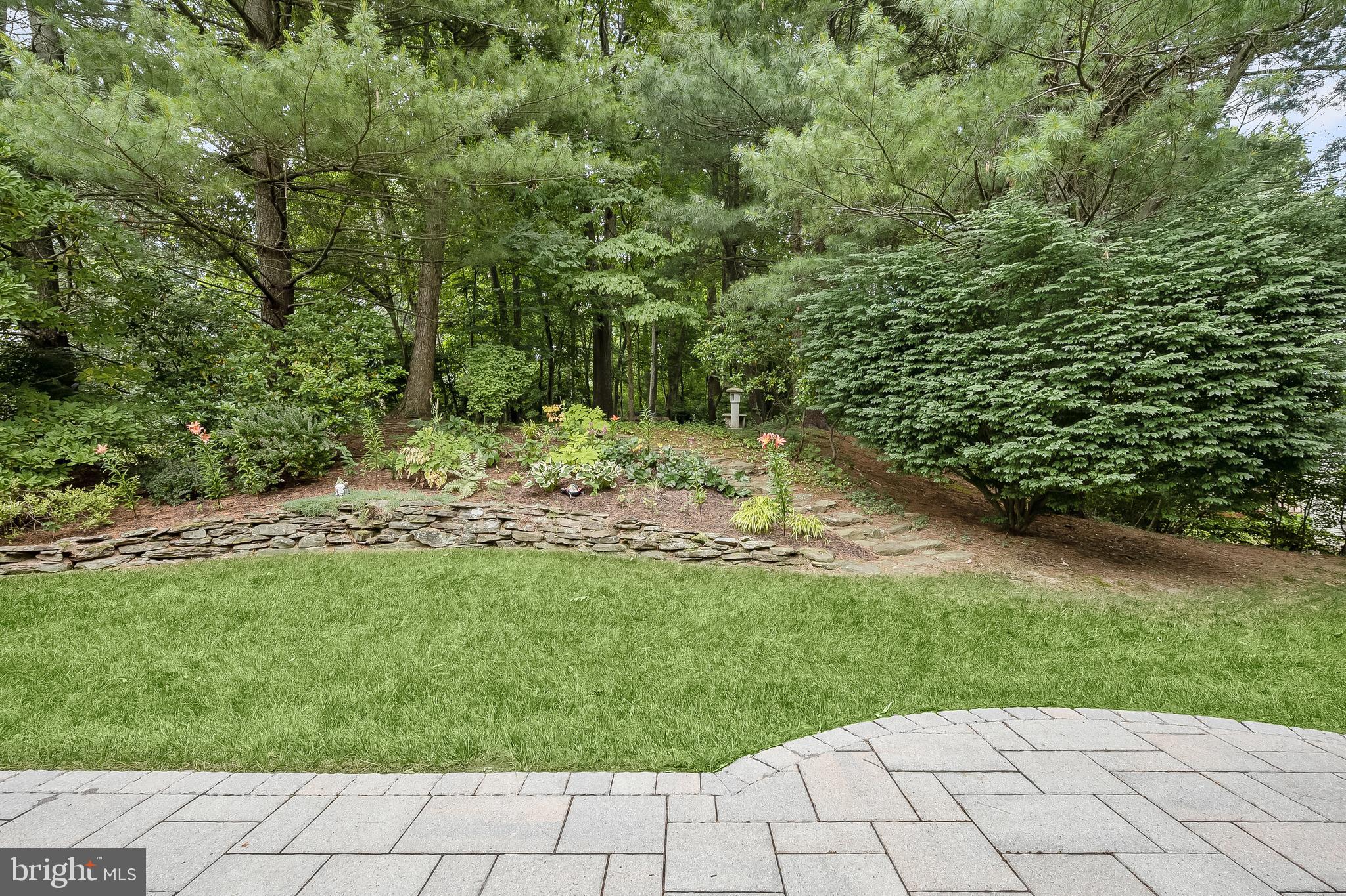 VILLAGE OF RIVER HILL - Residential