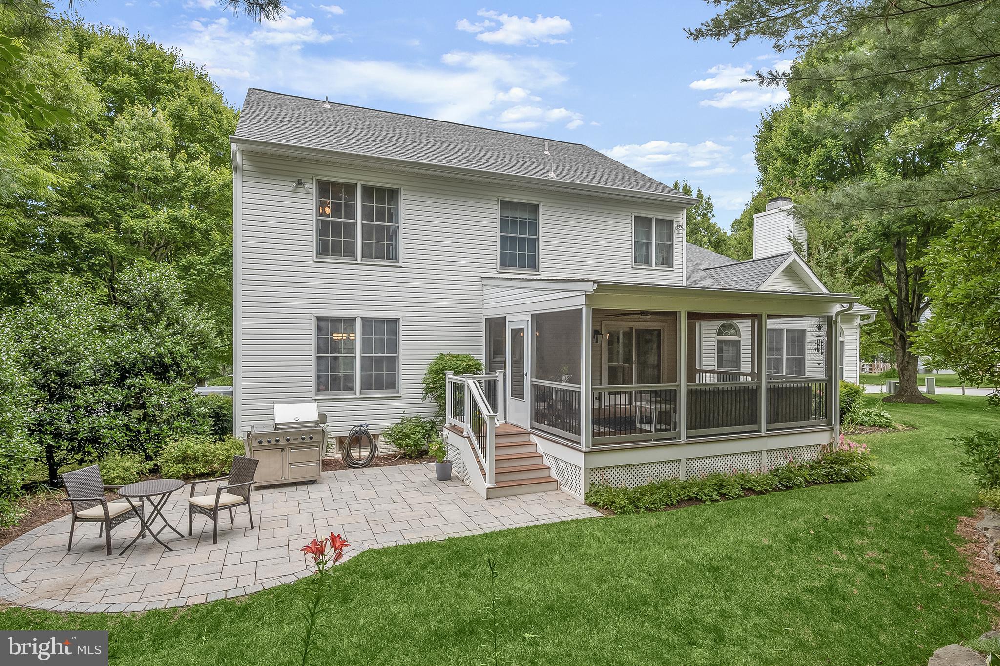 VILLAGE OF RIVER HILL - Residential