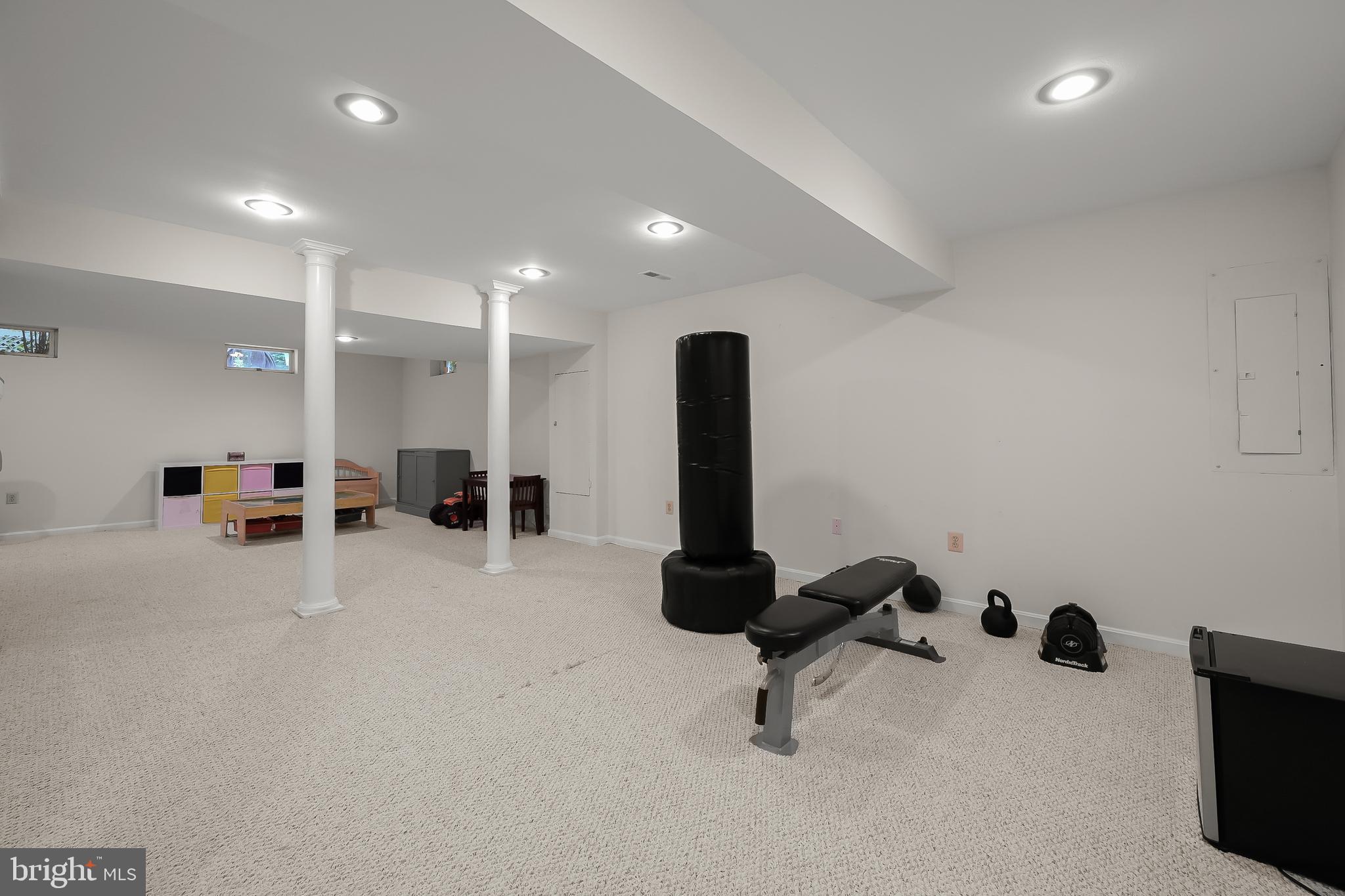 VILLAGE OF RIVER HILL - Residential