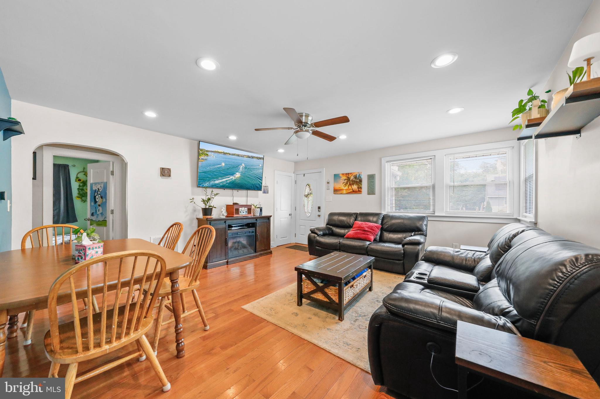 23 S BROWNING AVENUE