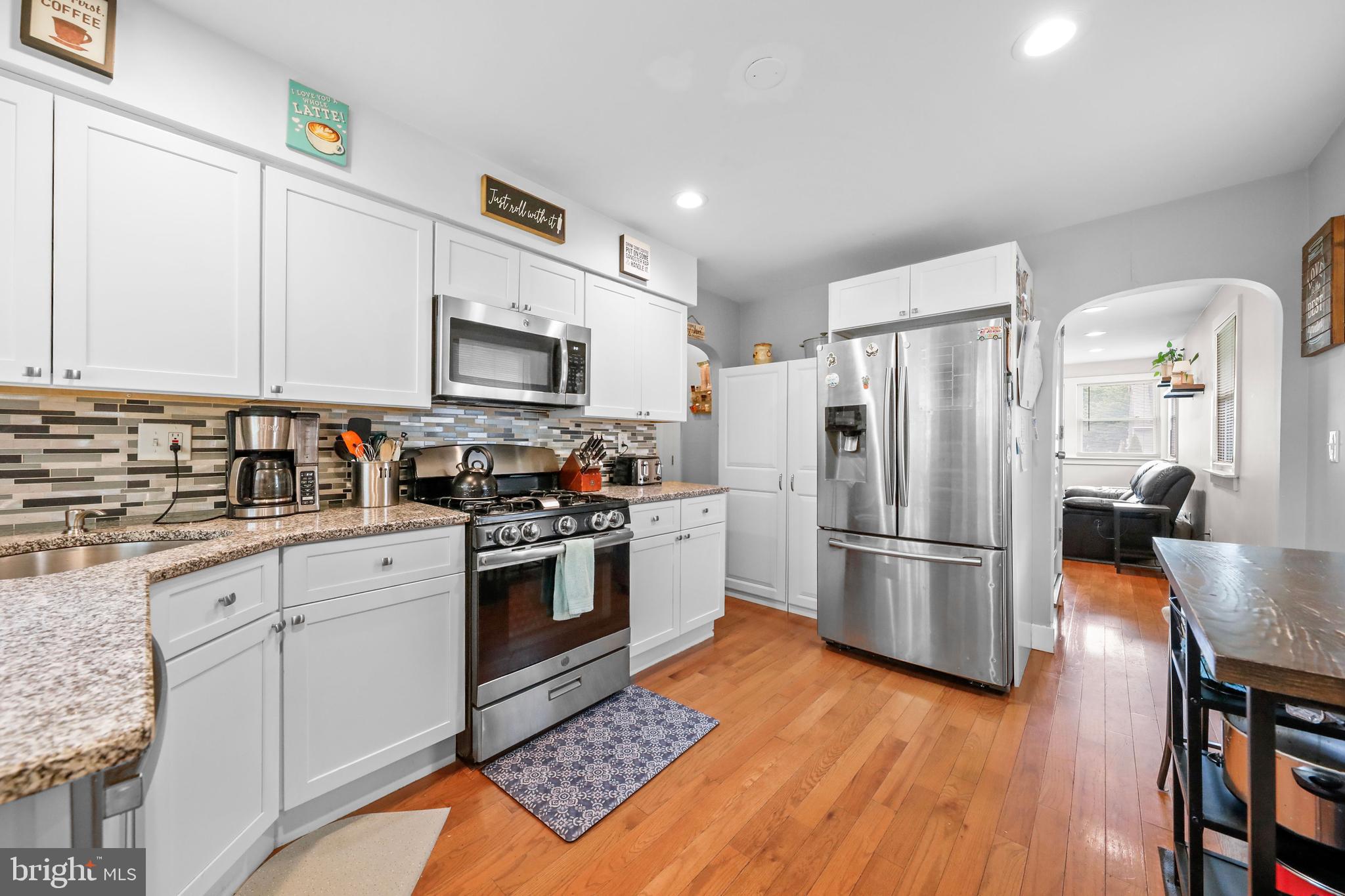 23 S BROWNING AVENUE
