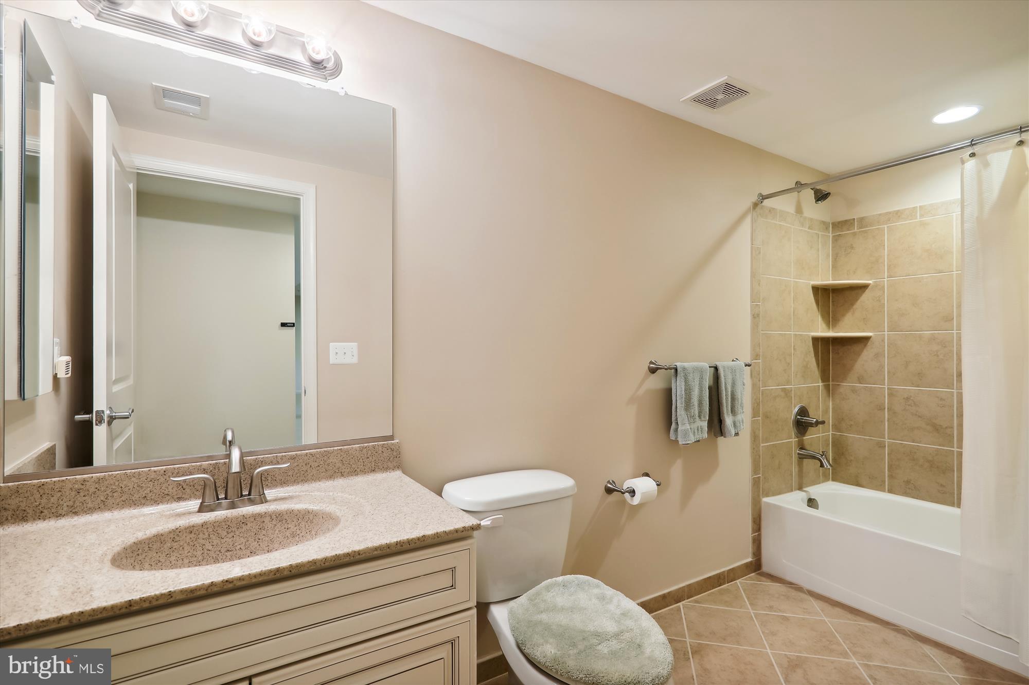 POPLAR RUN - Residential