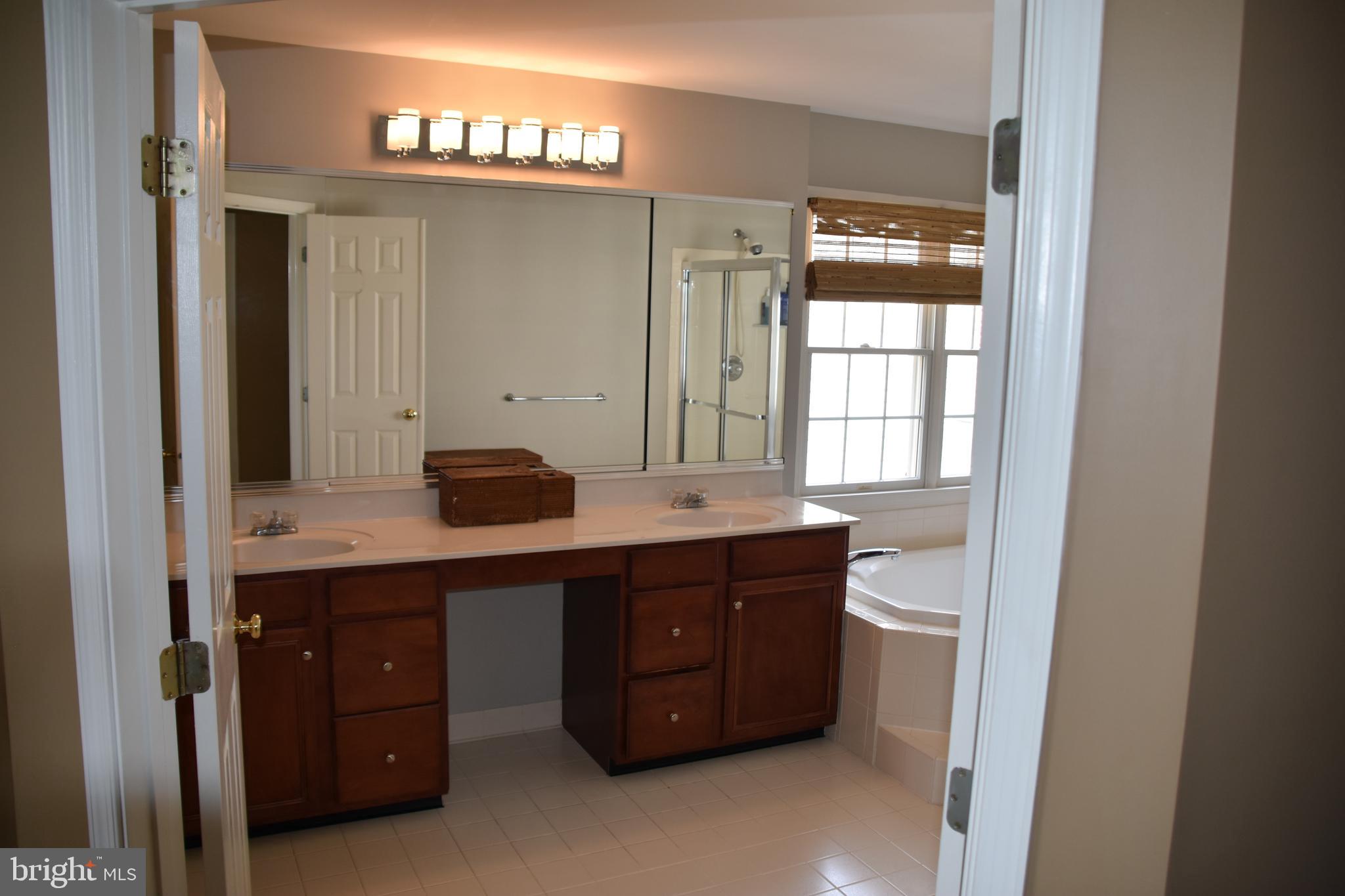 MIDDLETON FARM - Residential Lease