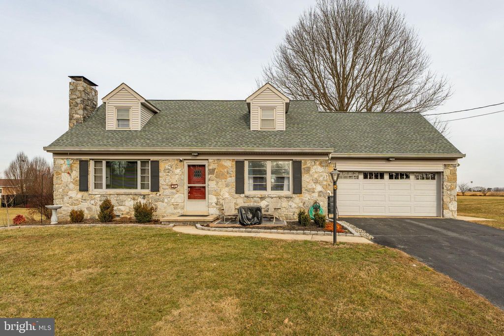 Photo of 75 N Church Street SW, EPHRATA, PA 17522 (MLS # PALA2063950)