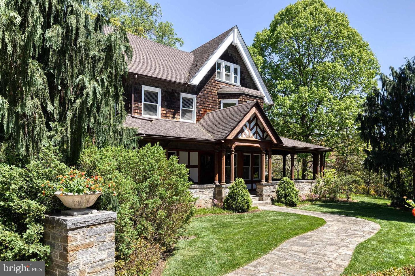 501 WOODLAWN ROAD