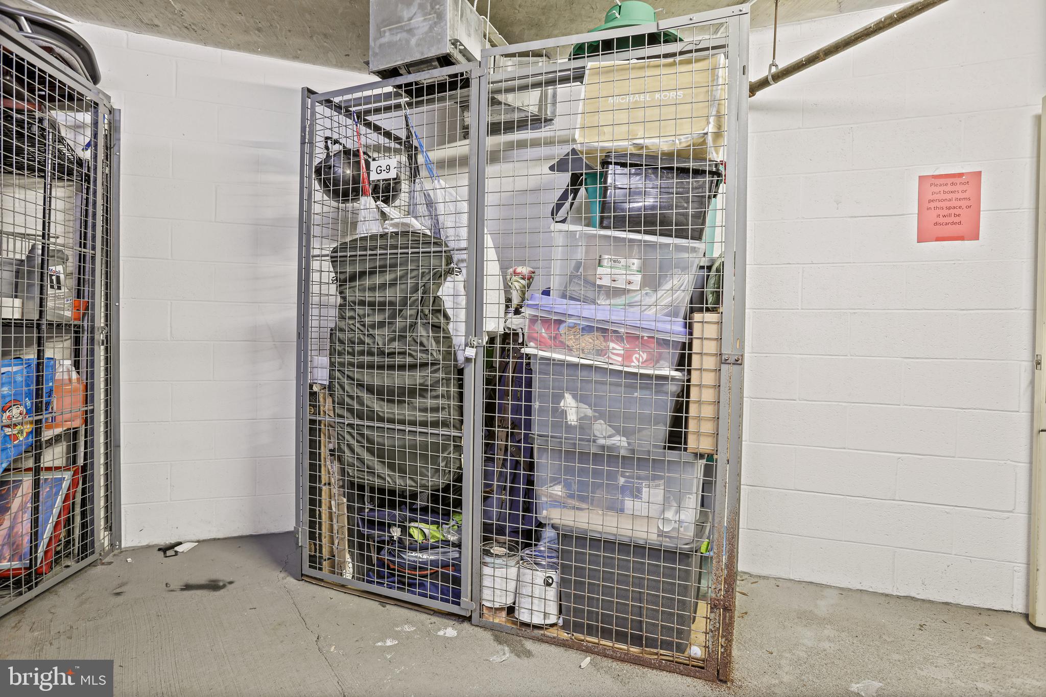 RESIDENCES AT STATION SQUARE - Residential