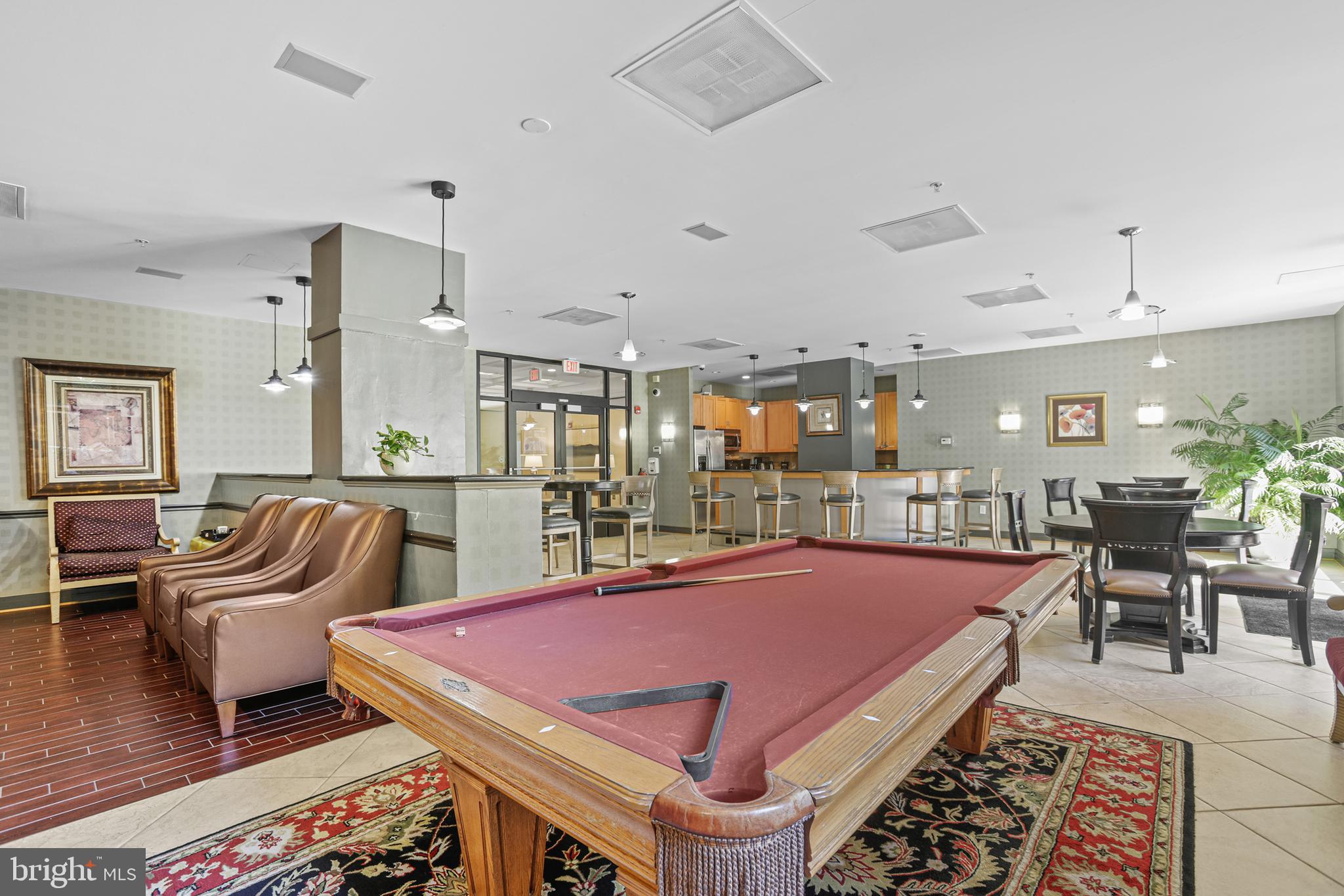 RESIDENCES AT STATION SQUARE - Residential