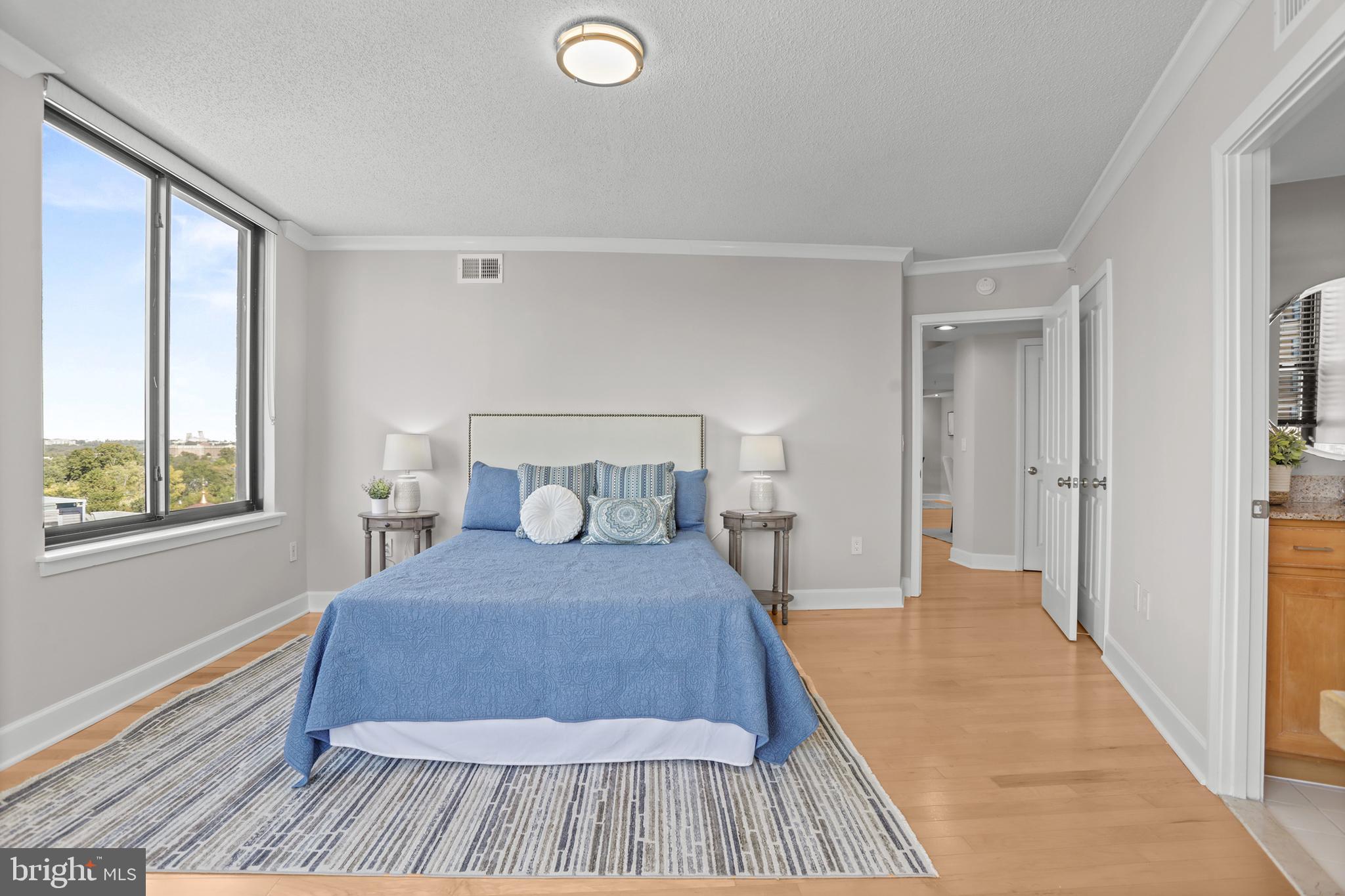 RESIDENCES AT STATION SQUARE - Residential