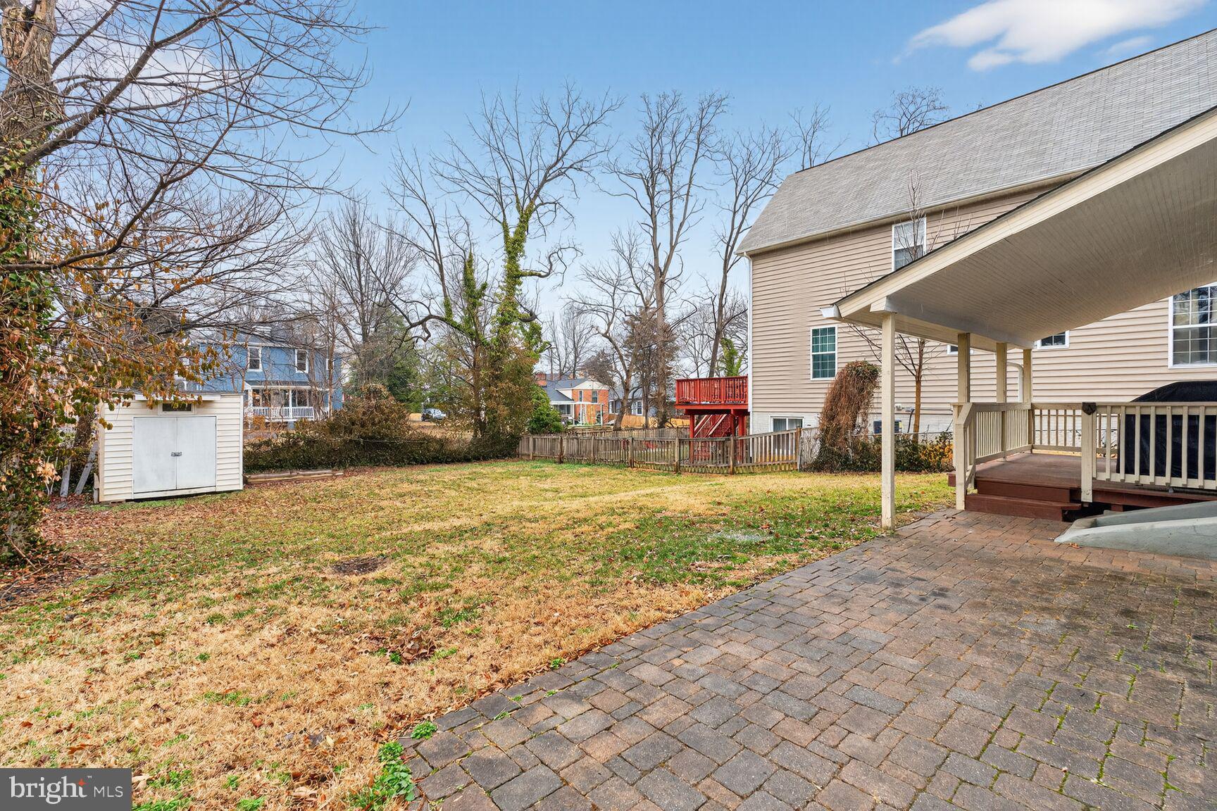 BRENTWOOD - Residential