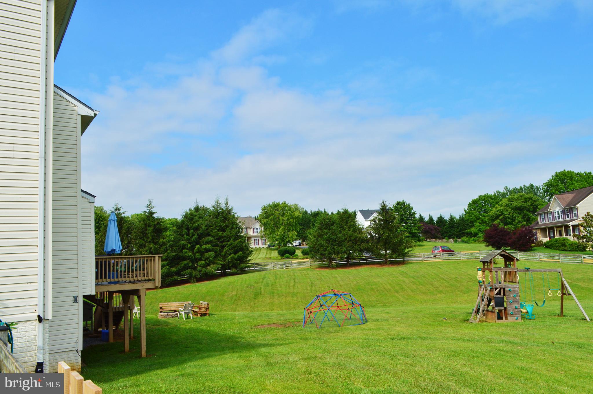 MEADOW BROOK - Residential