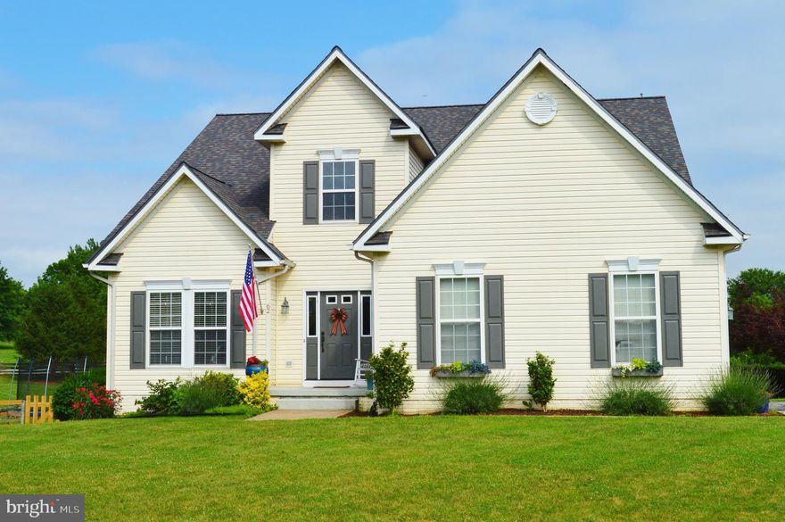 Immaculate home in a highly desired neighborhood! Floor to ceiling stone fireplace in 2 story family room, 2 story foyer, breakfast room & separate dining, & main level master suite w/ separate shower, soaking tub, & walk-in closet. Newly finished walkout basement with kitchenette and bonus room. Outdoor features: rear deck w/ stairs leading to fully fenced back yard w/ mountain views. Insulated garage door. New 80 gal water heater - 1 year old. New Architectural roof - 2 years old. Both AC units 5 years old. Septic pumped last summer.