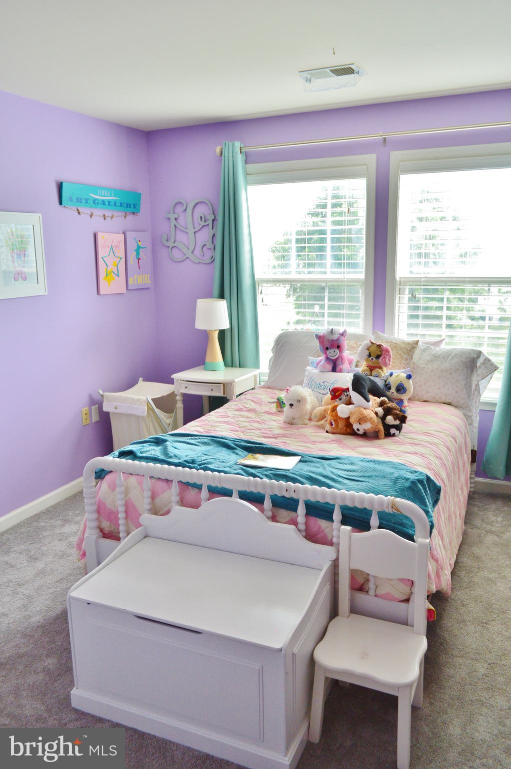 MEADOW BROOK - Residential