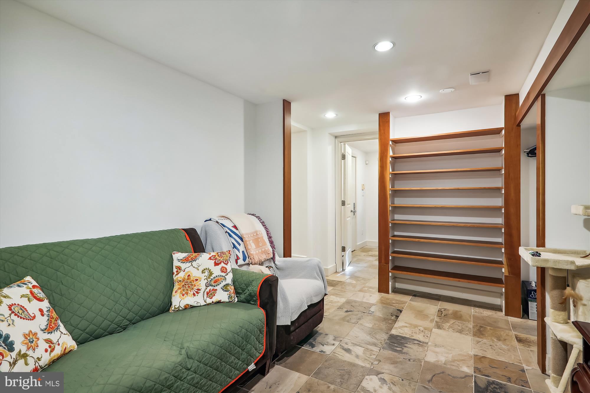 CHEVY CHASE - Residential