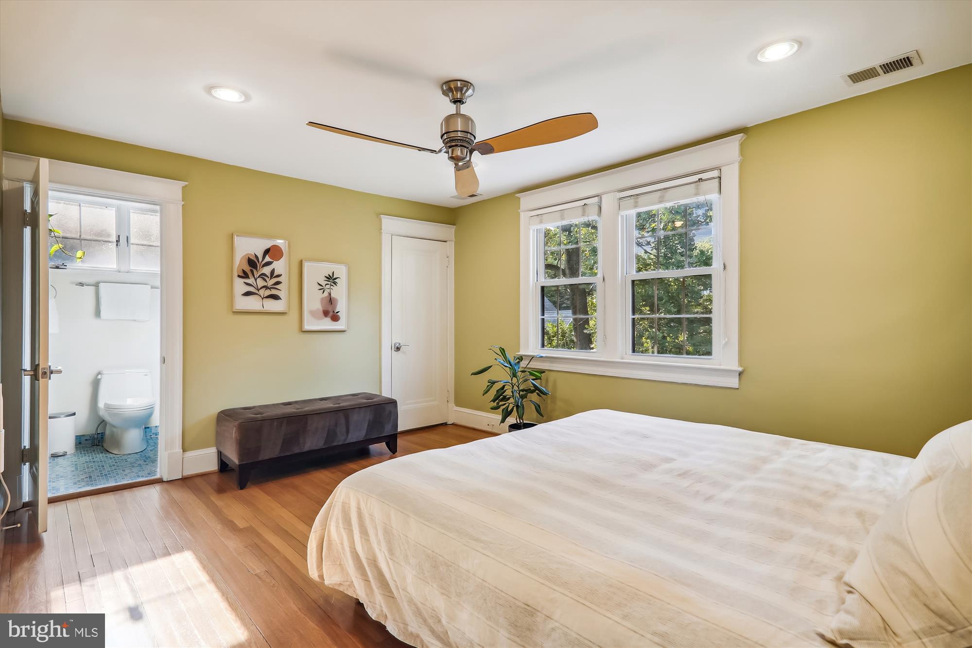 CHEVY CHASE - Residential