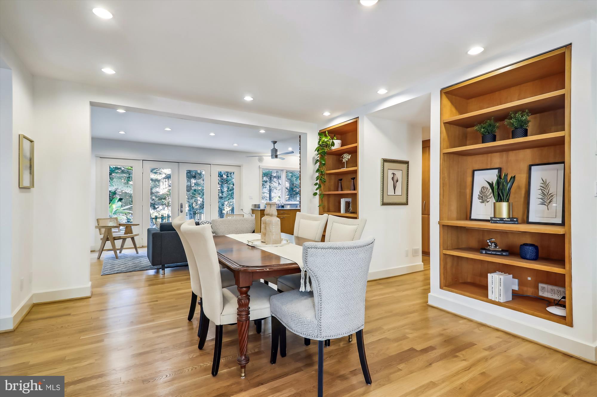 CHEVY CHASE - Residential