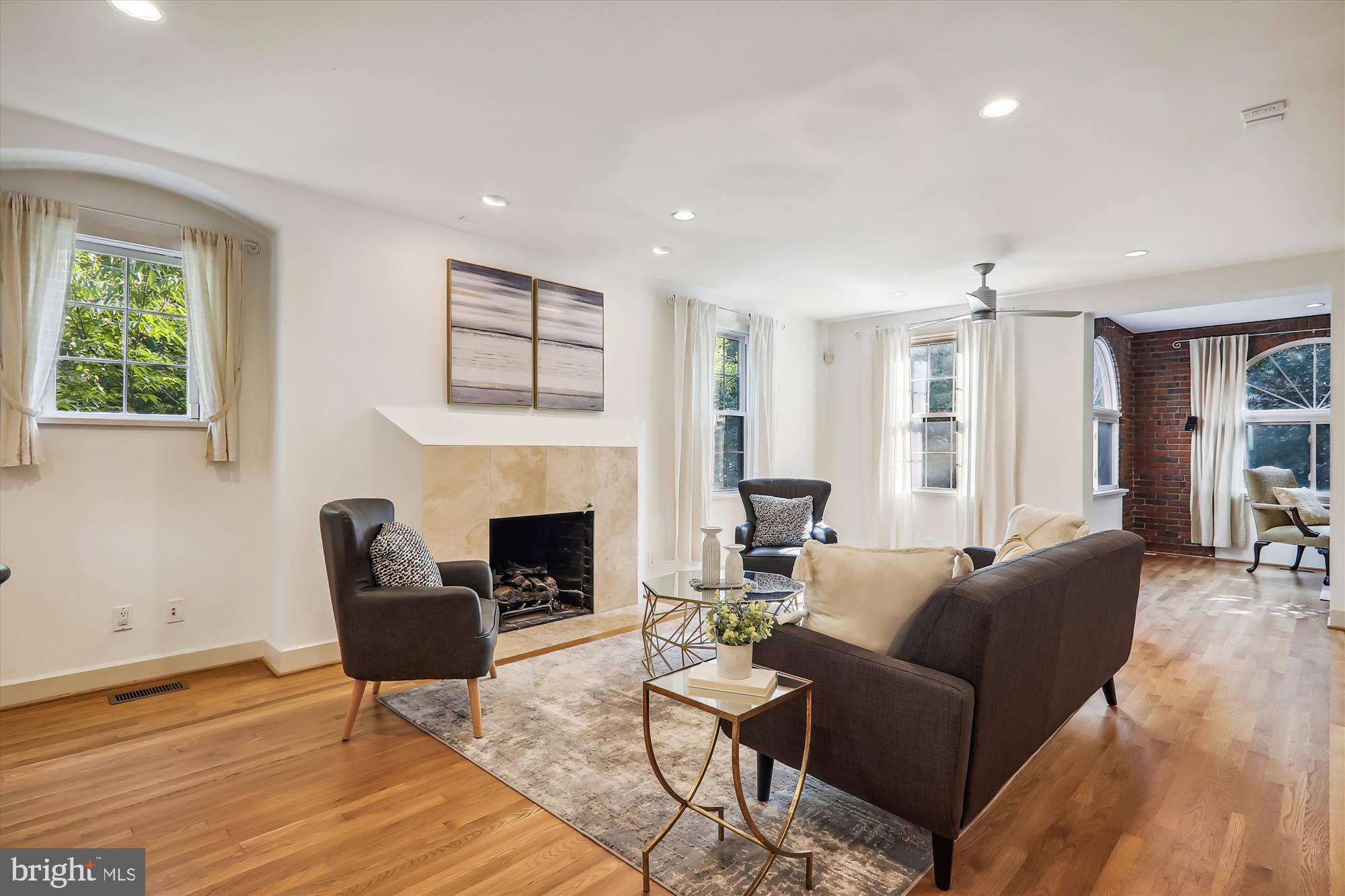 CHEVY CHASE - Residential