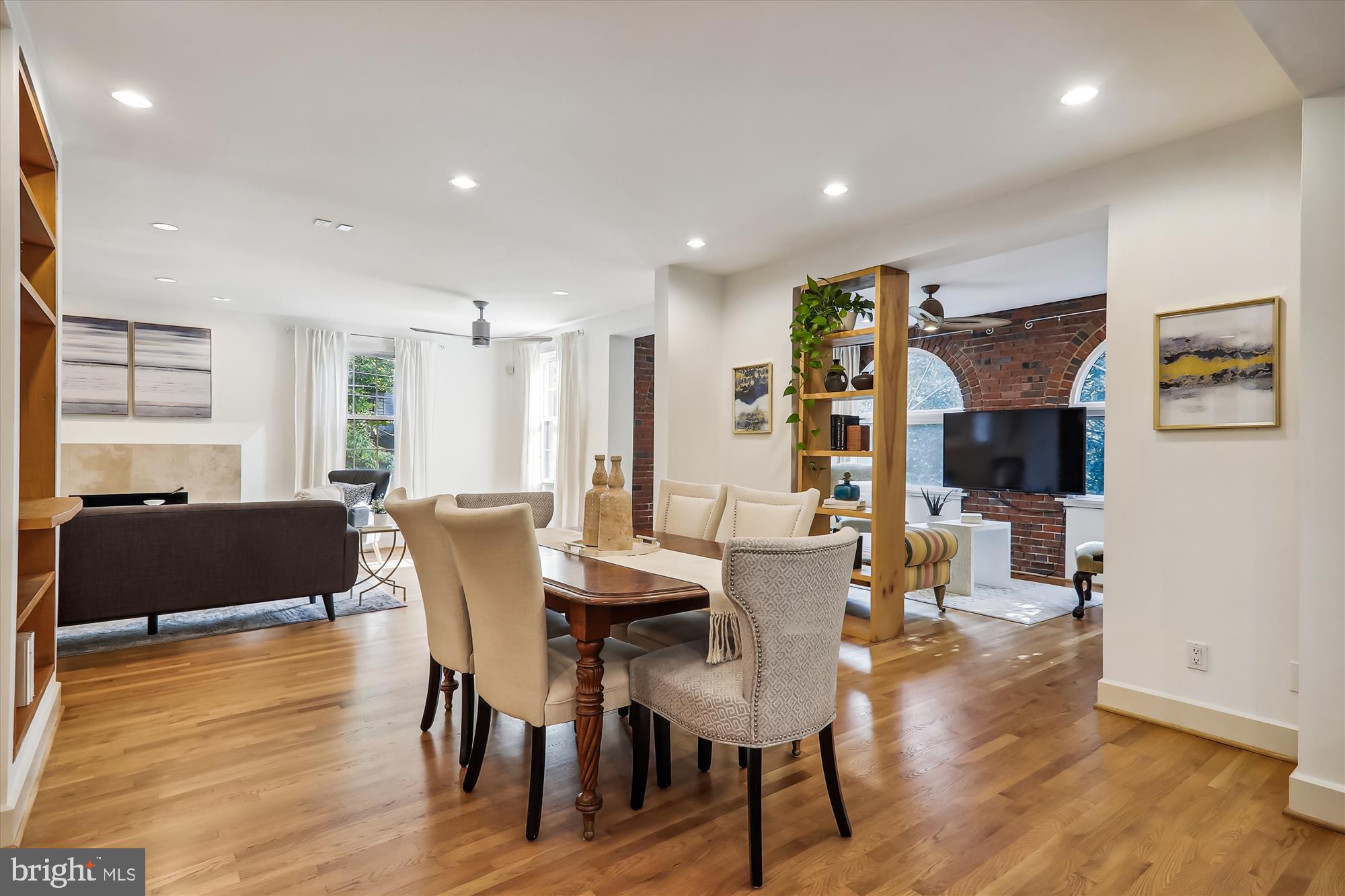 CHEVY CHASE - Residential