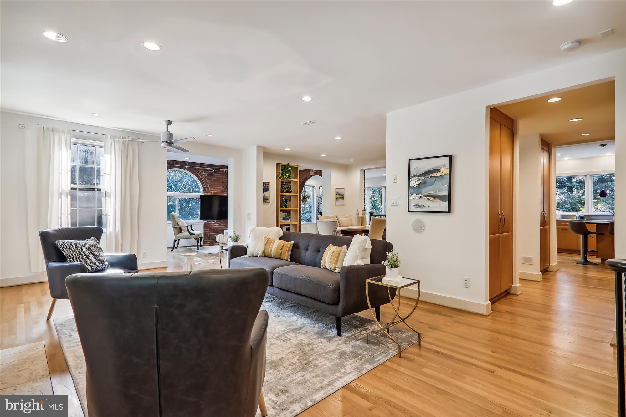 CHEVY CHASE - Residential