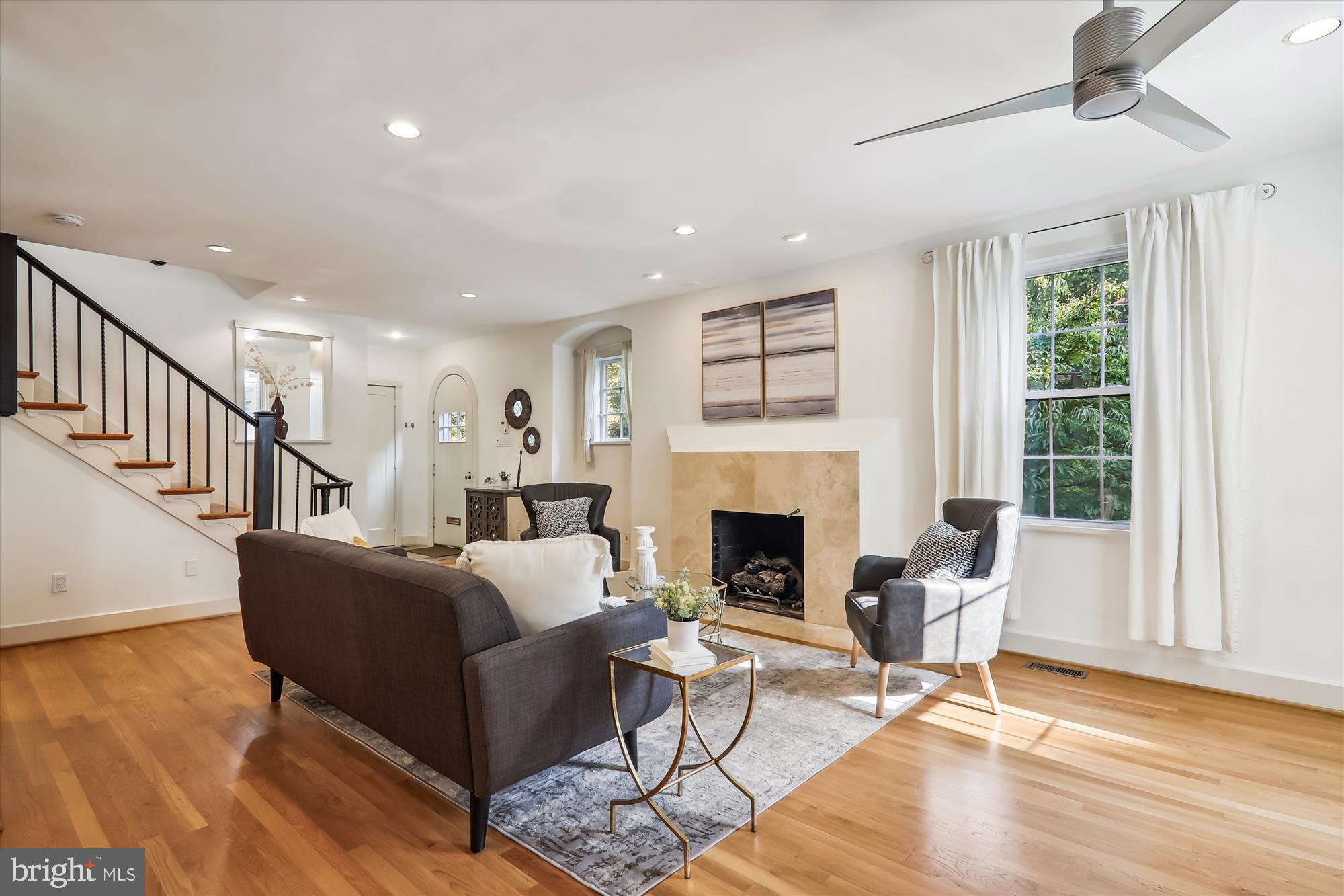 CHEVY CHASE - Residential