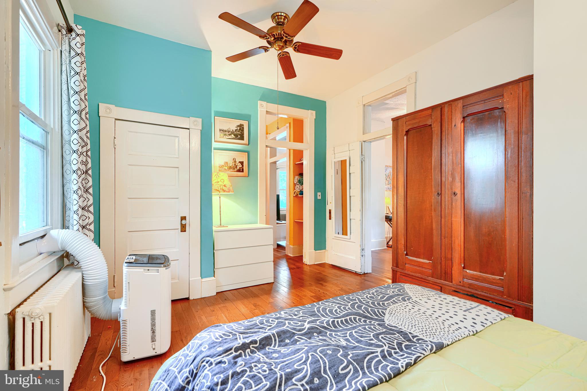 LAUREL - Residential