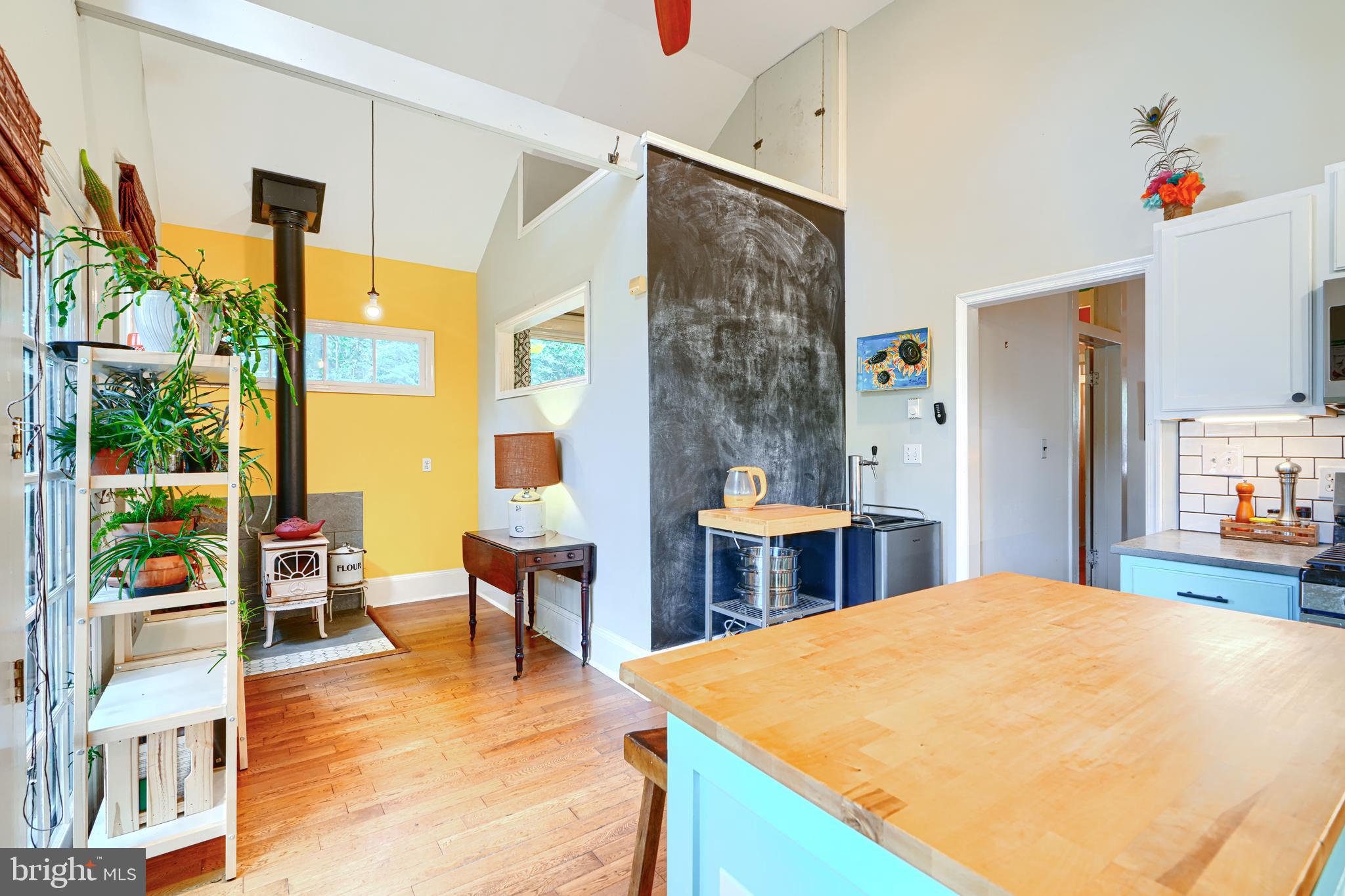 LAUREL - Residential