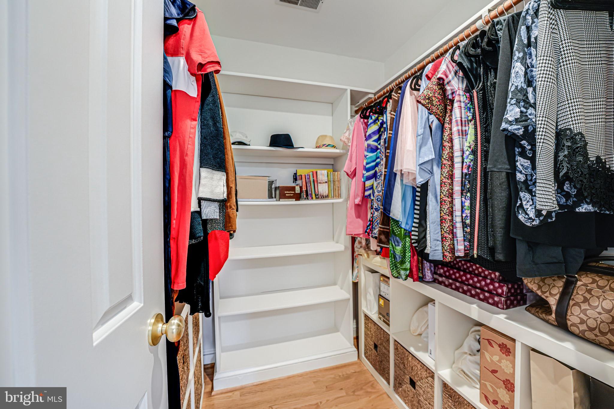 WINDSONG WEST - Residential