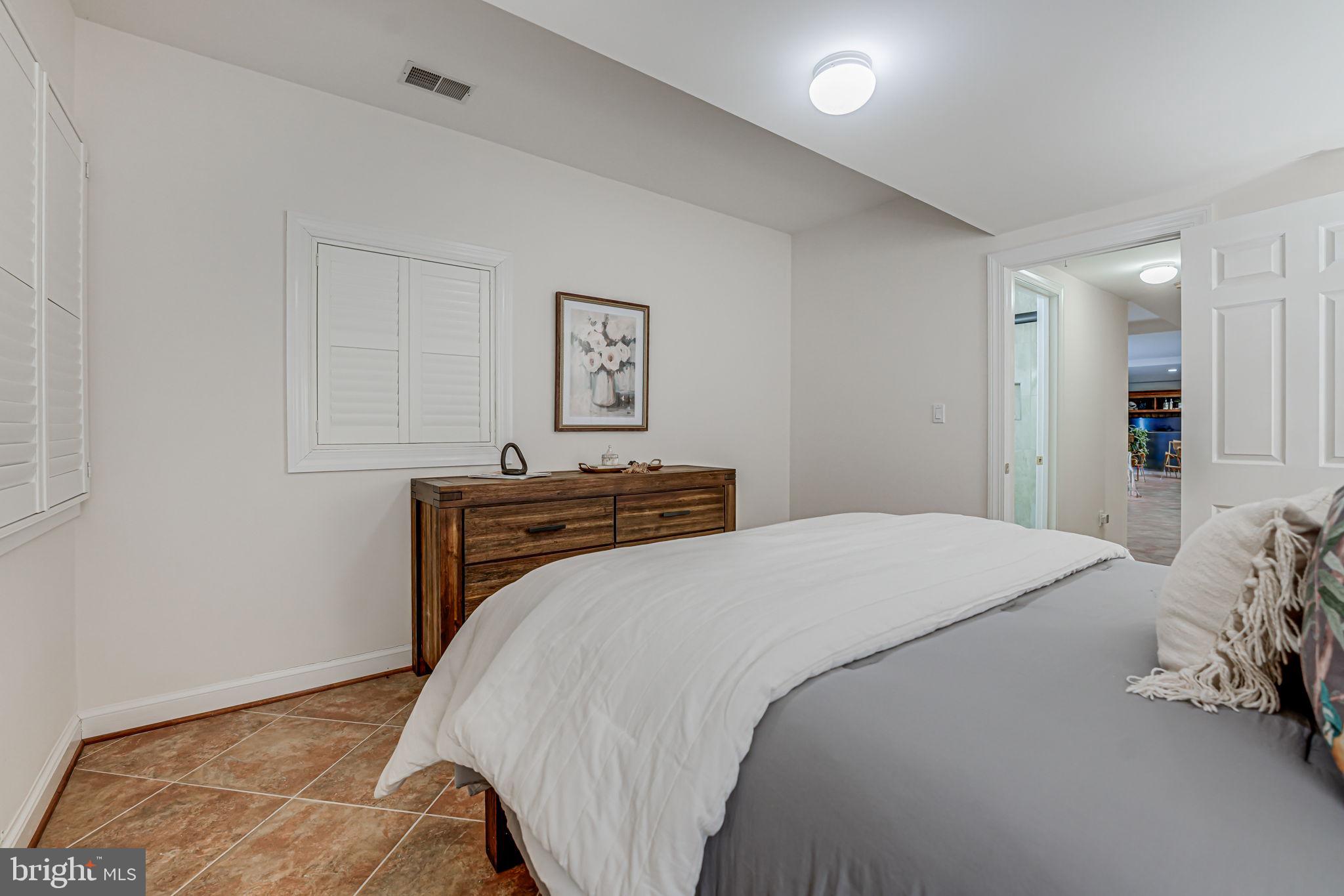 WINDSONG WEST - Residential