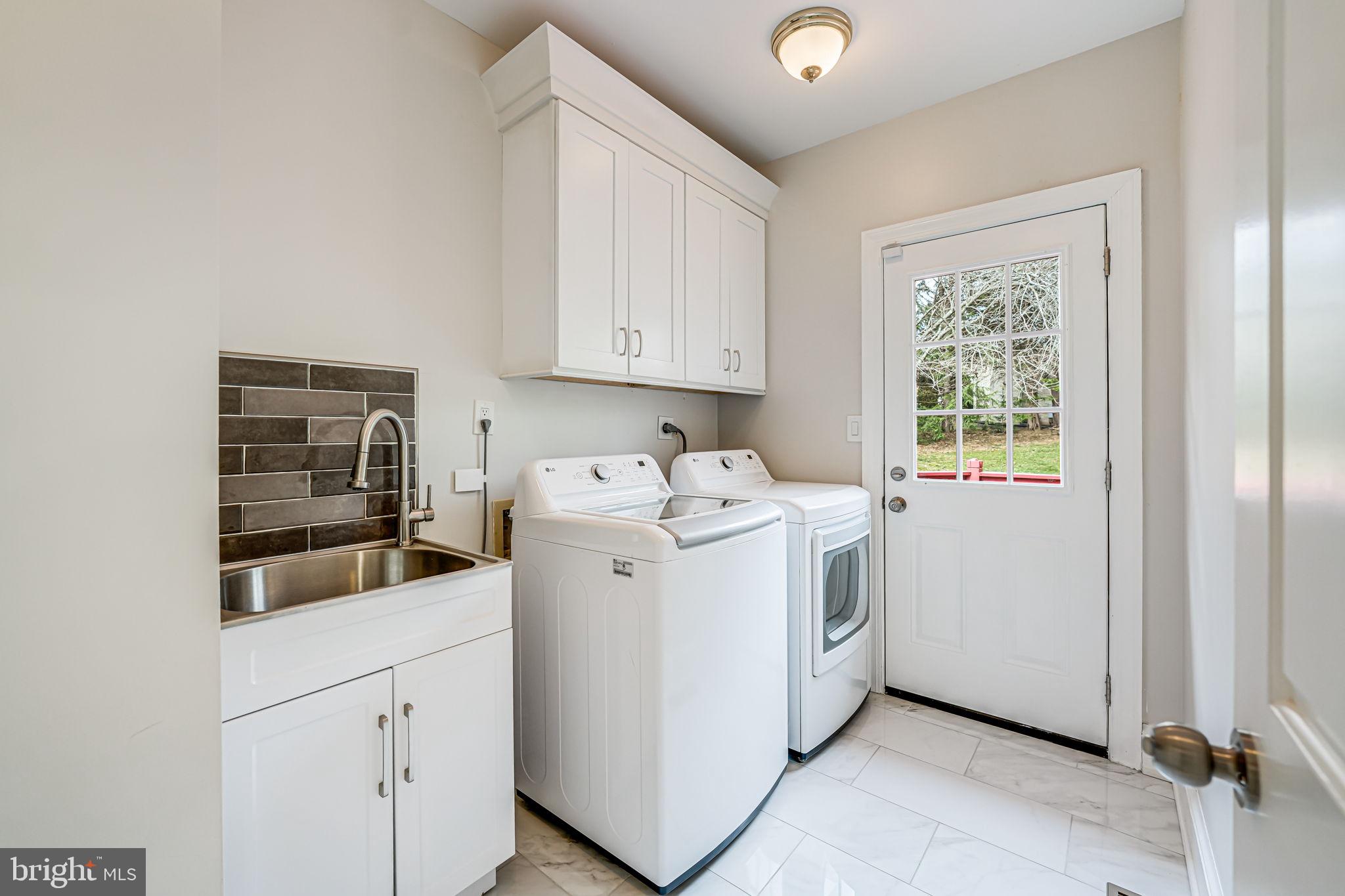 WINDSONG WEST - Residential