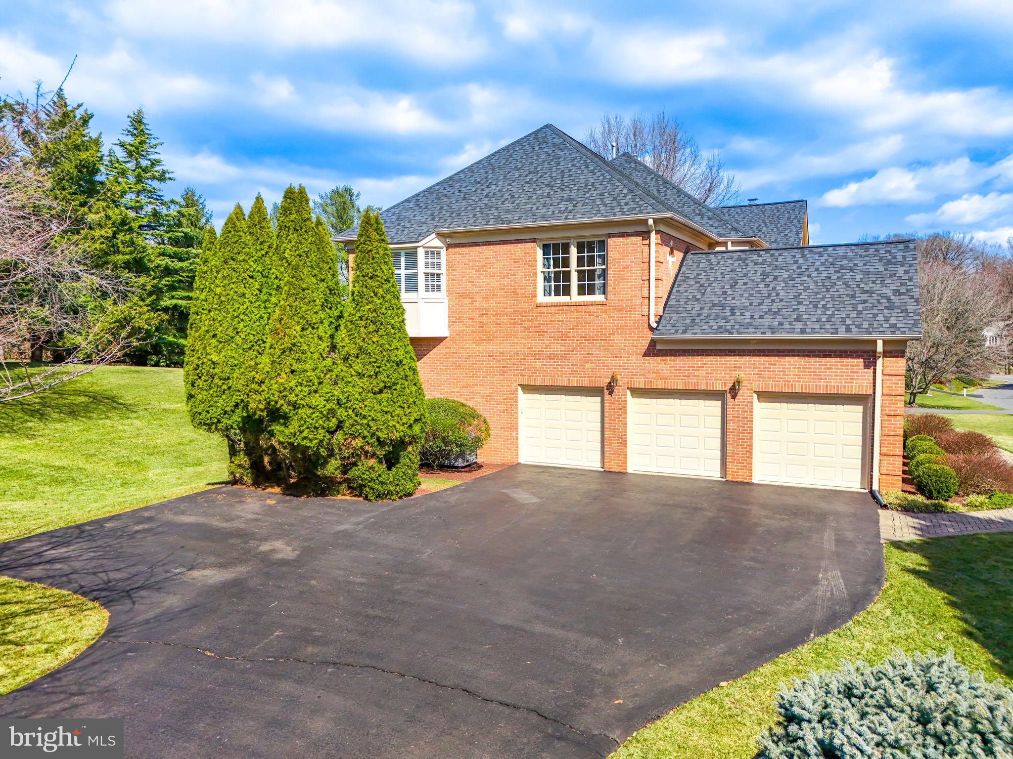 WINDSONG WEST - Residential