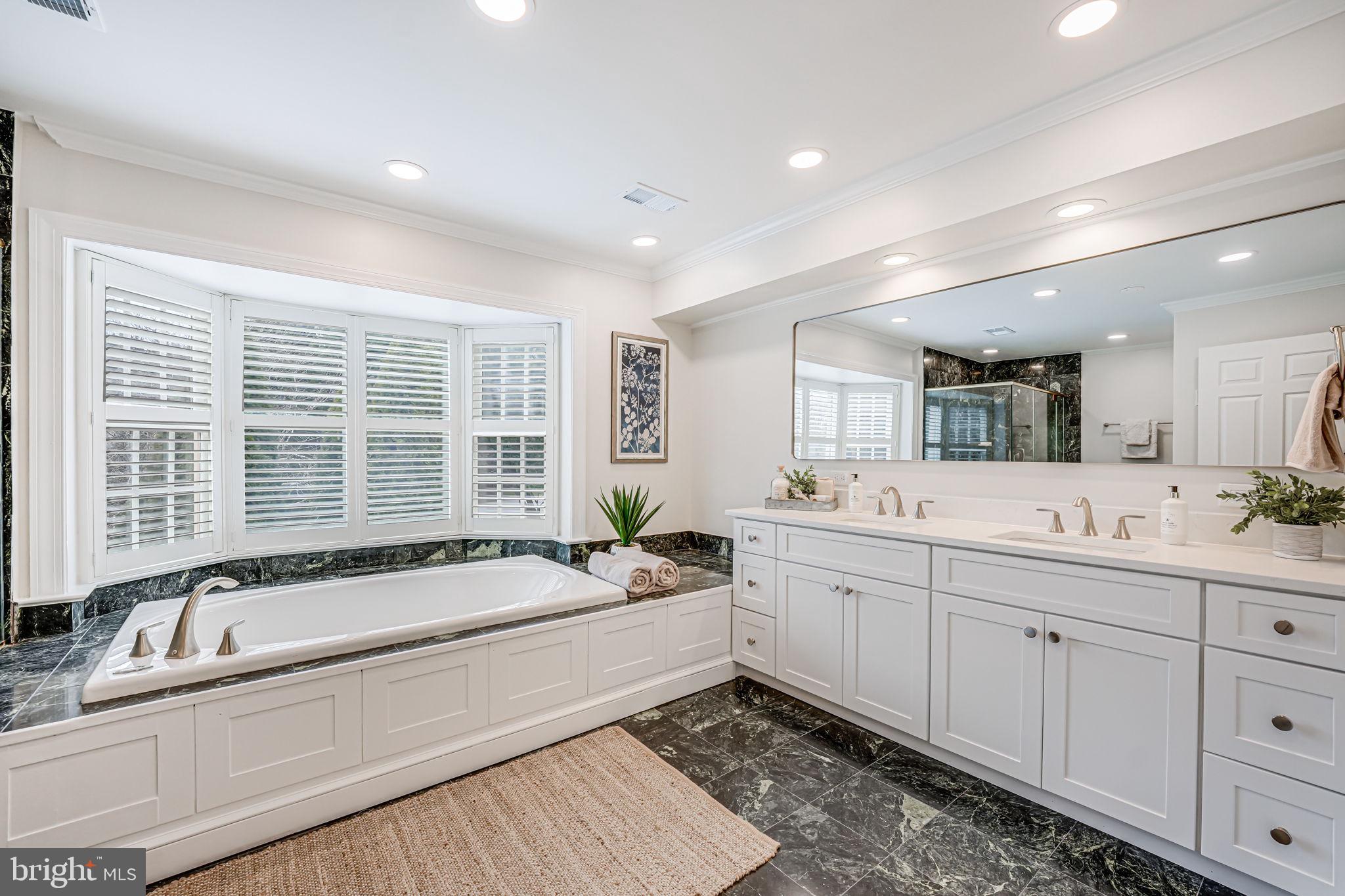 WINDSONG WEST - Residential