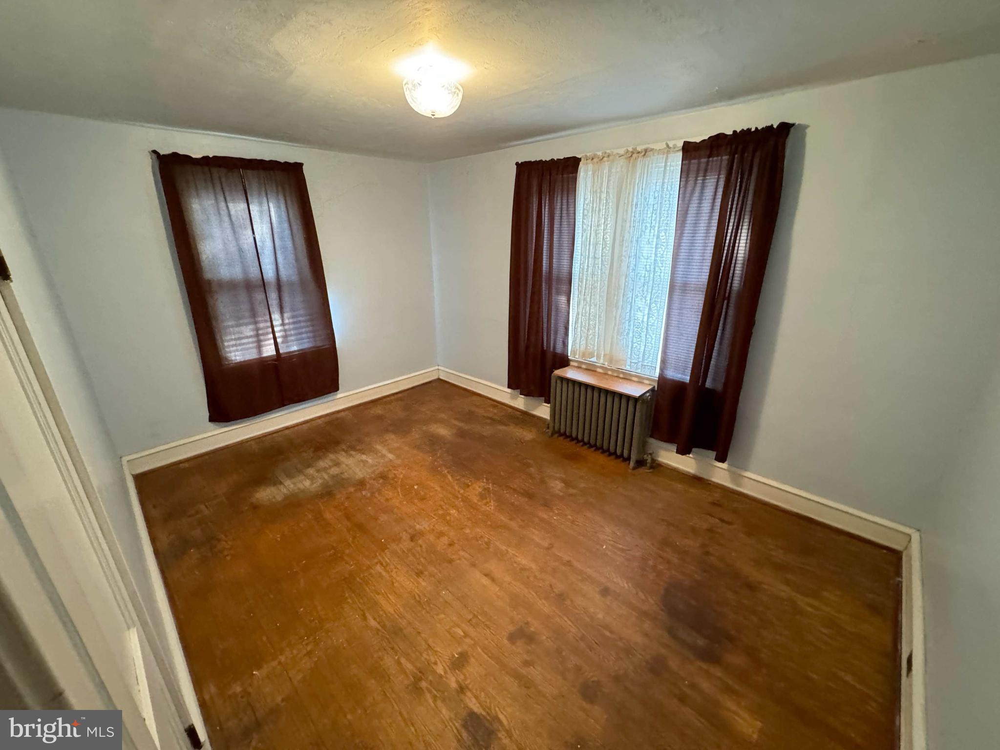 LAWNDALE - Residential